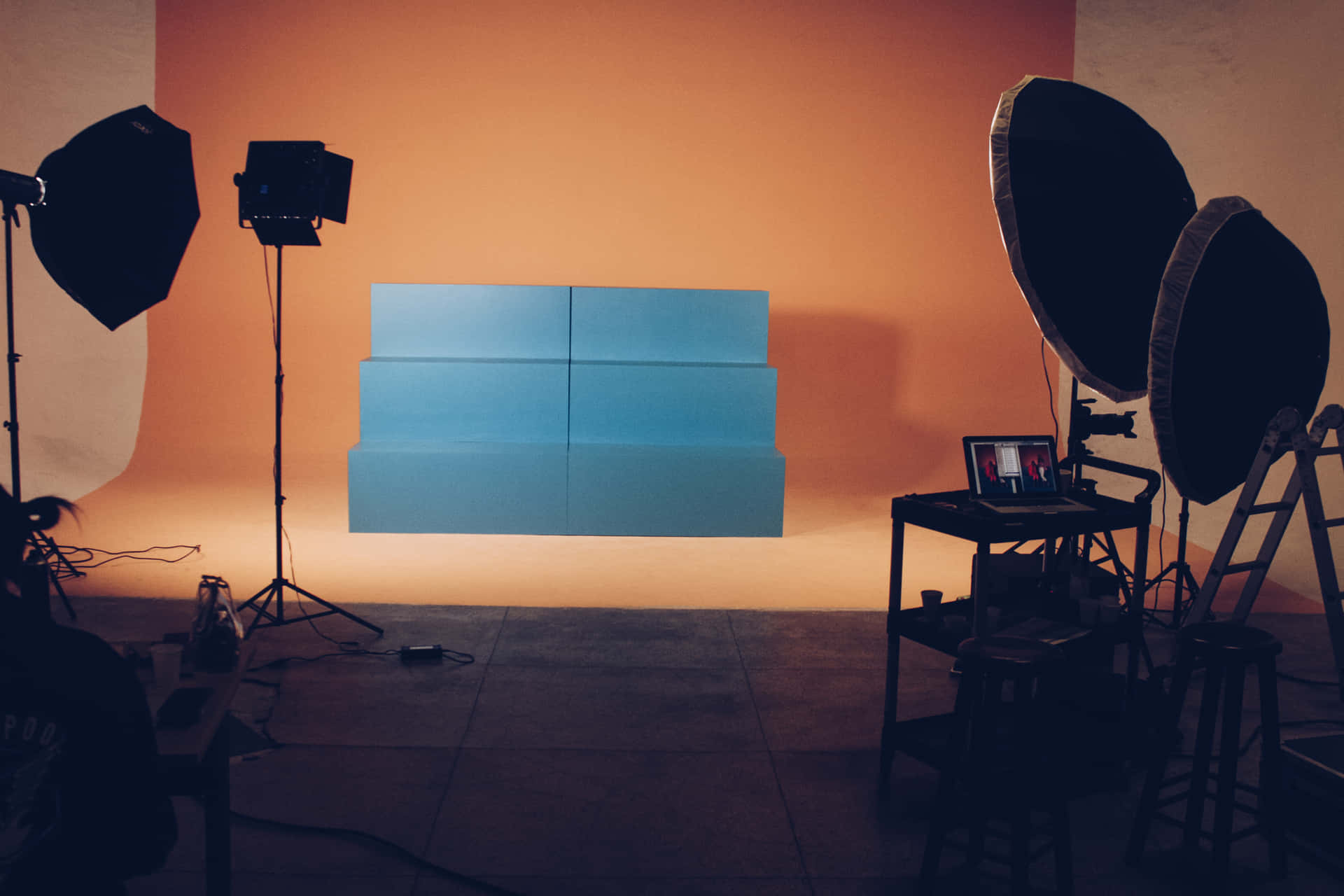 Studious Stage Arrangement Background