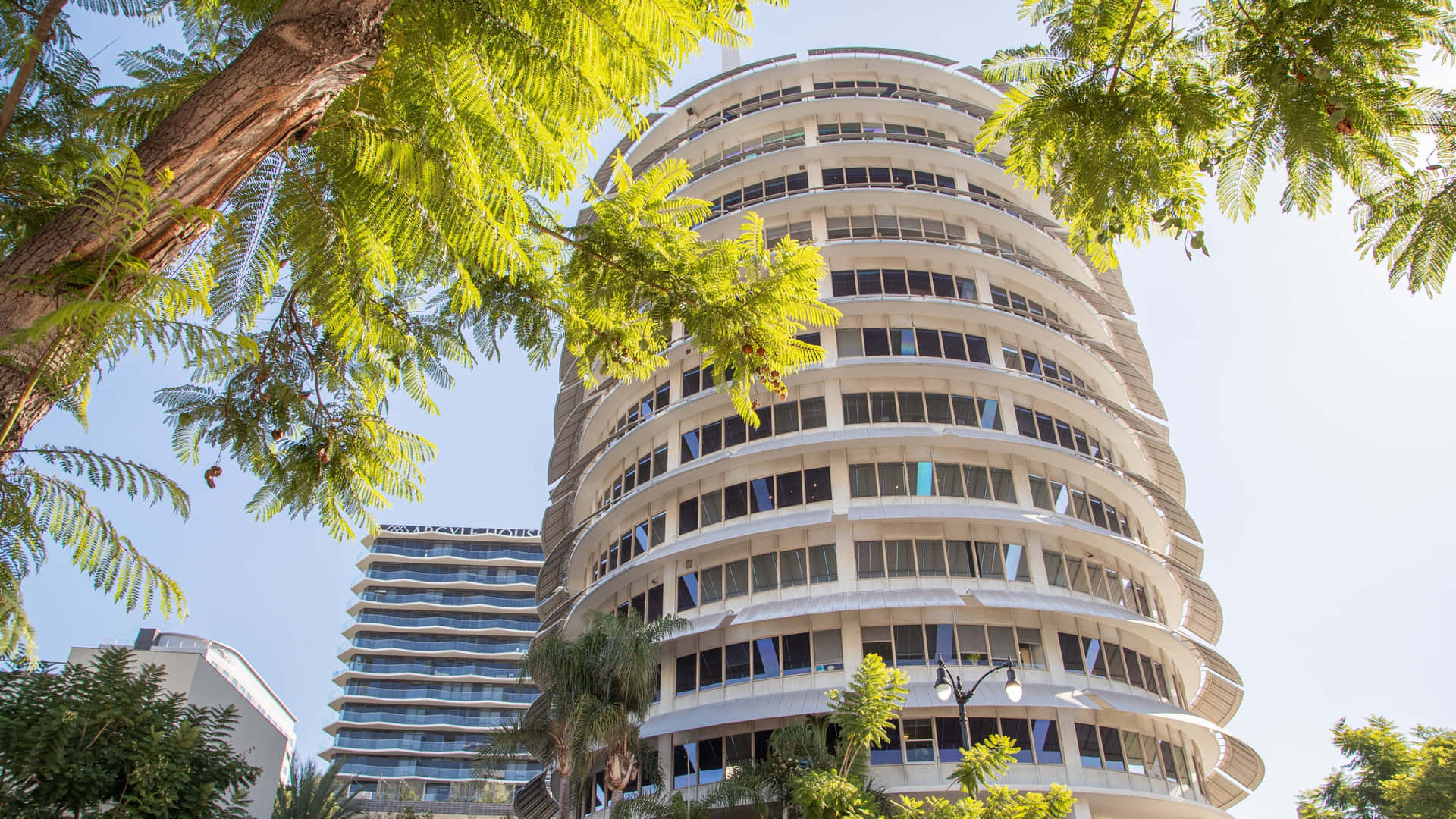 Stunning Capitol Records Building Background