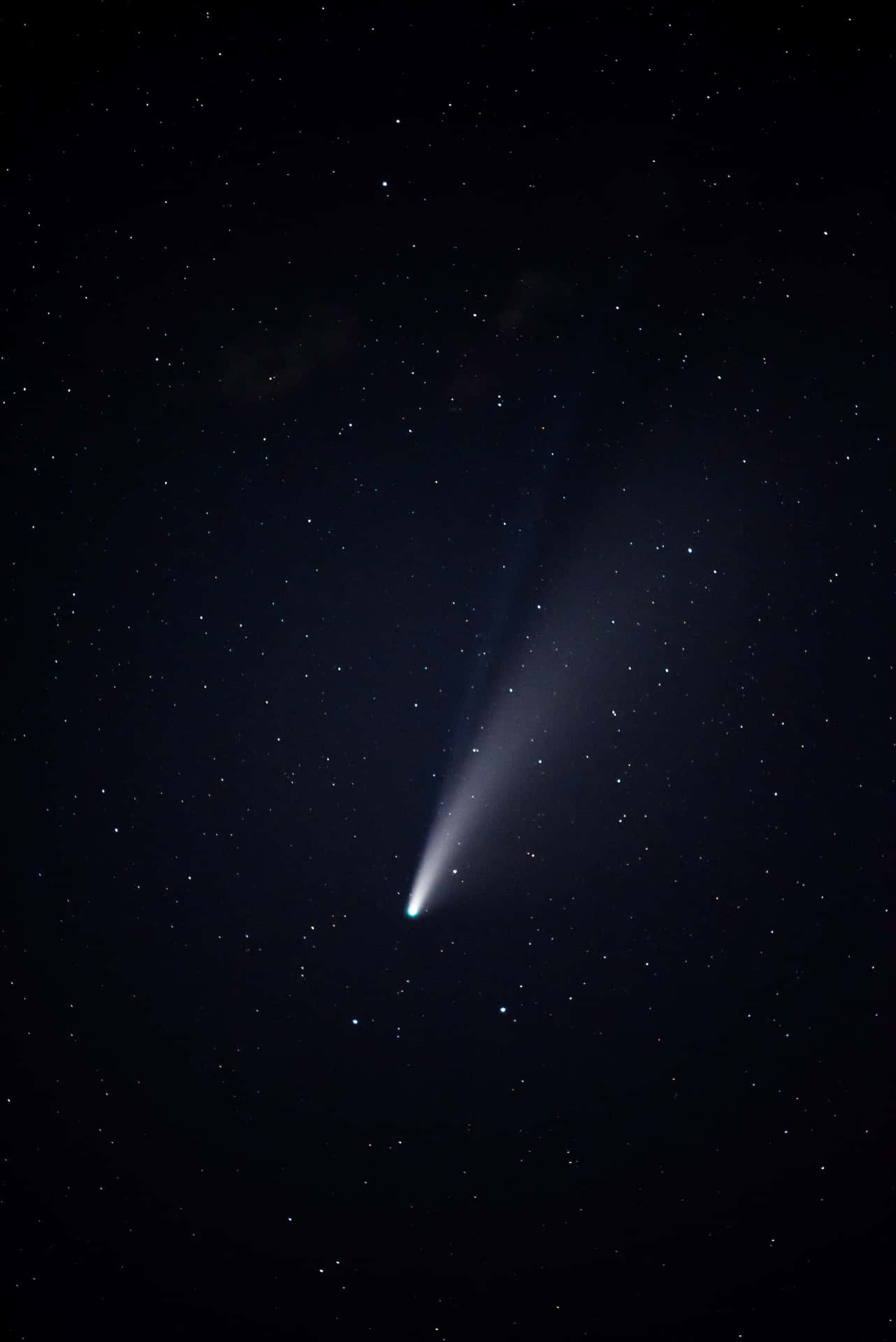 Stunning Comet In Night Sky Background