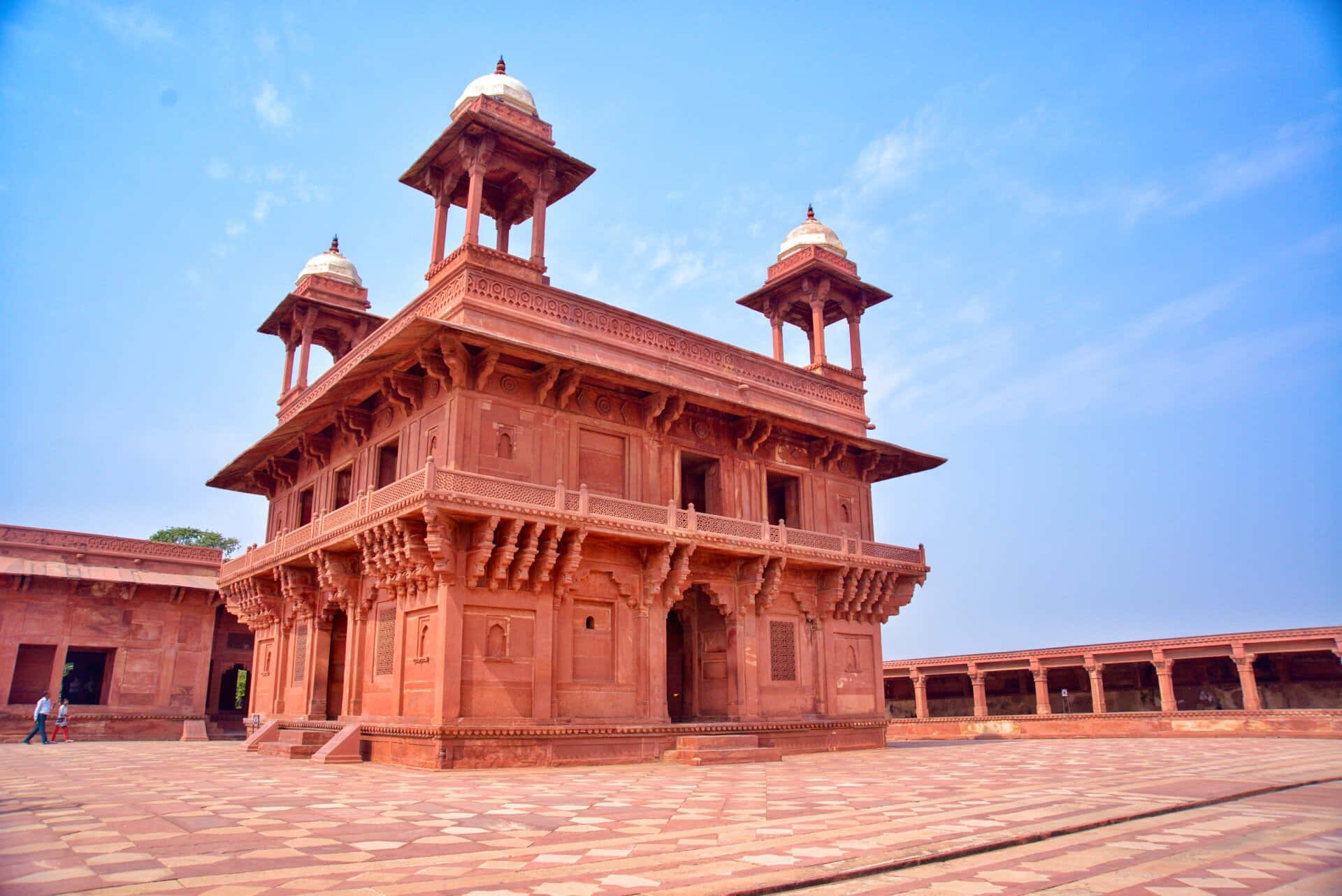 Stunning Design Of Diwan-e-khas At Fatehpur Sikri Background