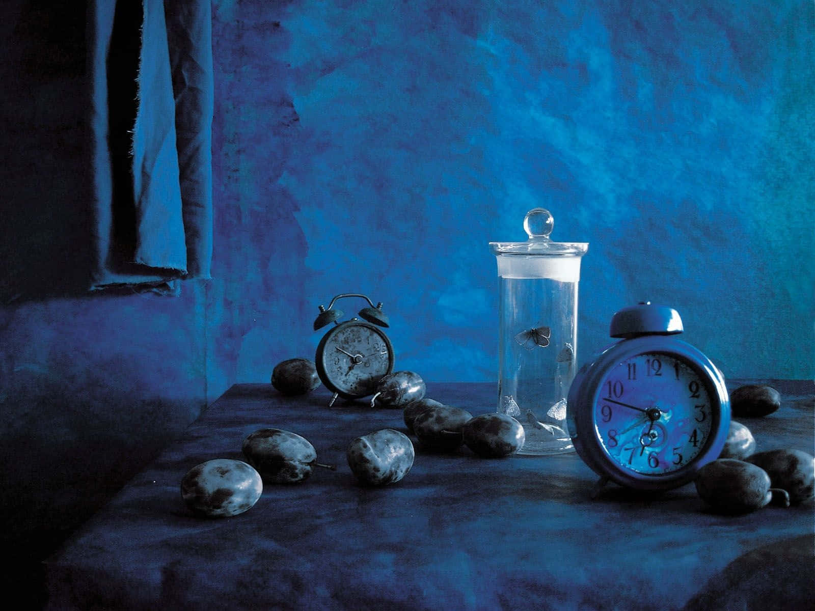 Stunning Image Of Blue Things Background