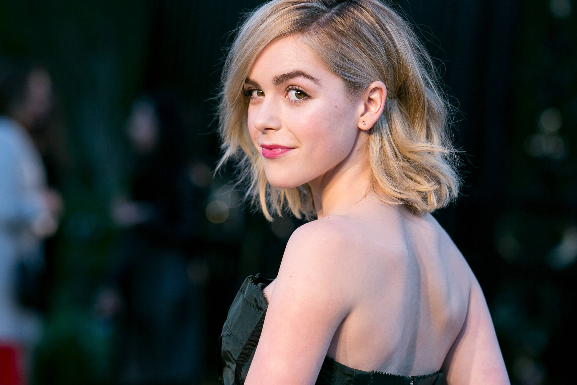 Stunning Kiernan Shipka Looks Radiant On Designer Outfit Background