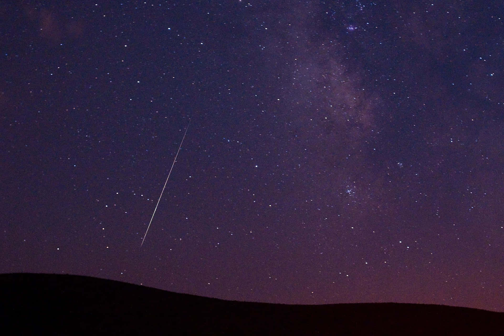 Stunning Meteor Shower In Night Sky