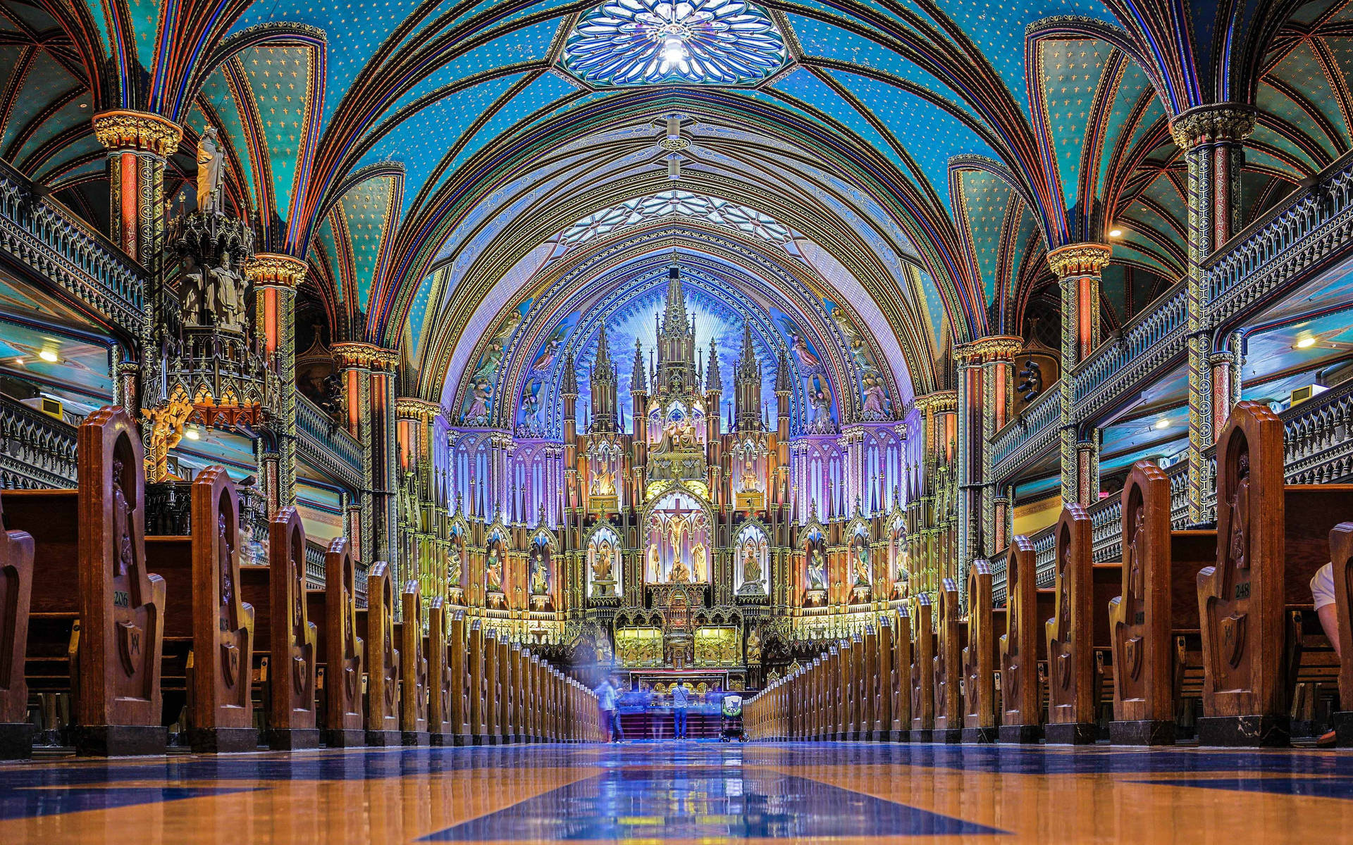 Stunning Notre Dame Basilica In Downtown Montreal Background