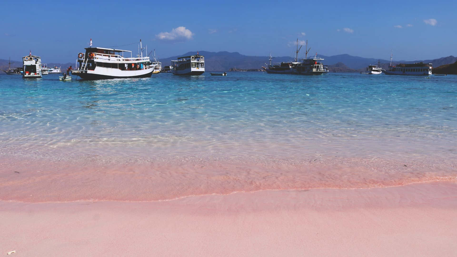 Stunning Pink Beach Paradise
