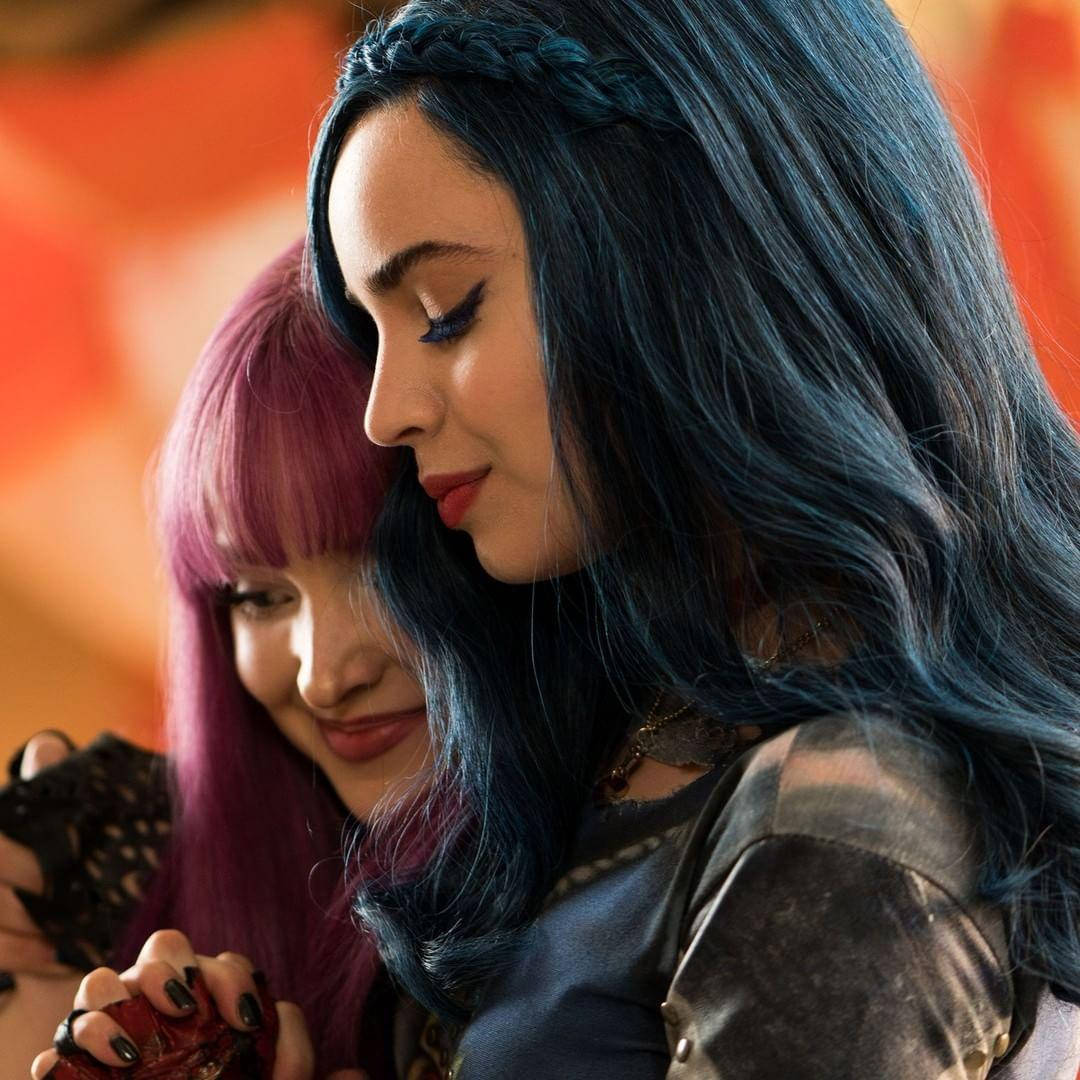 Stunning Side View Of Evie From Descendants