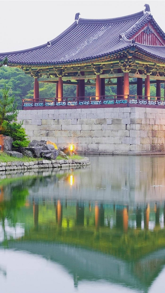 Stunning South Korea - Donggung Palace And Wolji Pond At Sunset Background