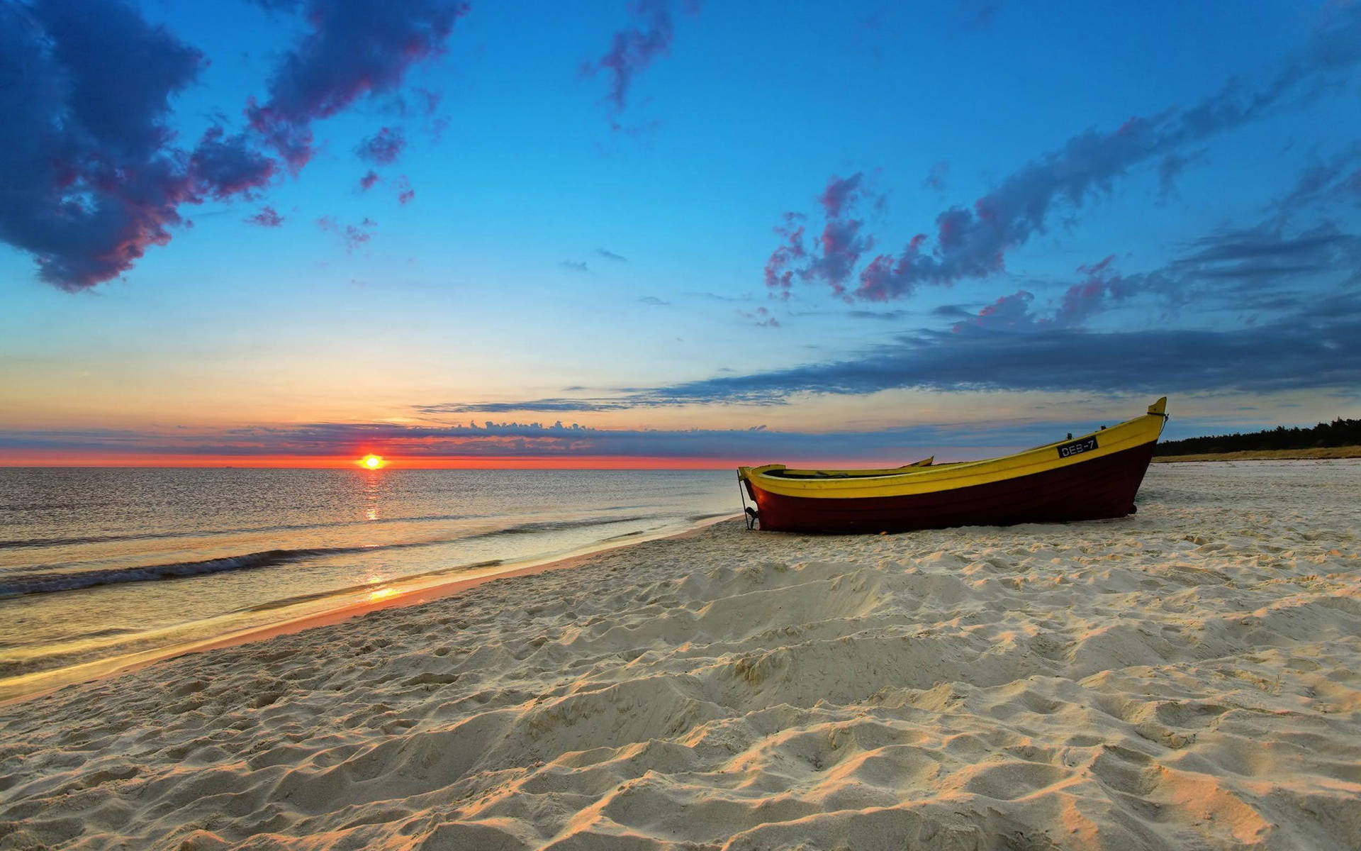 Stunning Sunset Beach Scenes Desktop