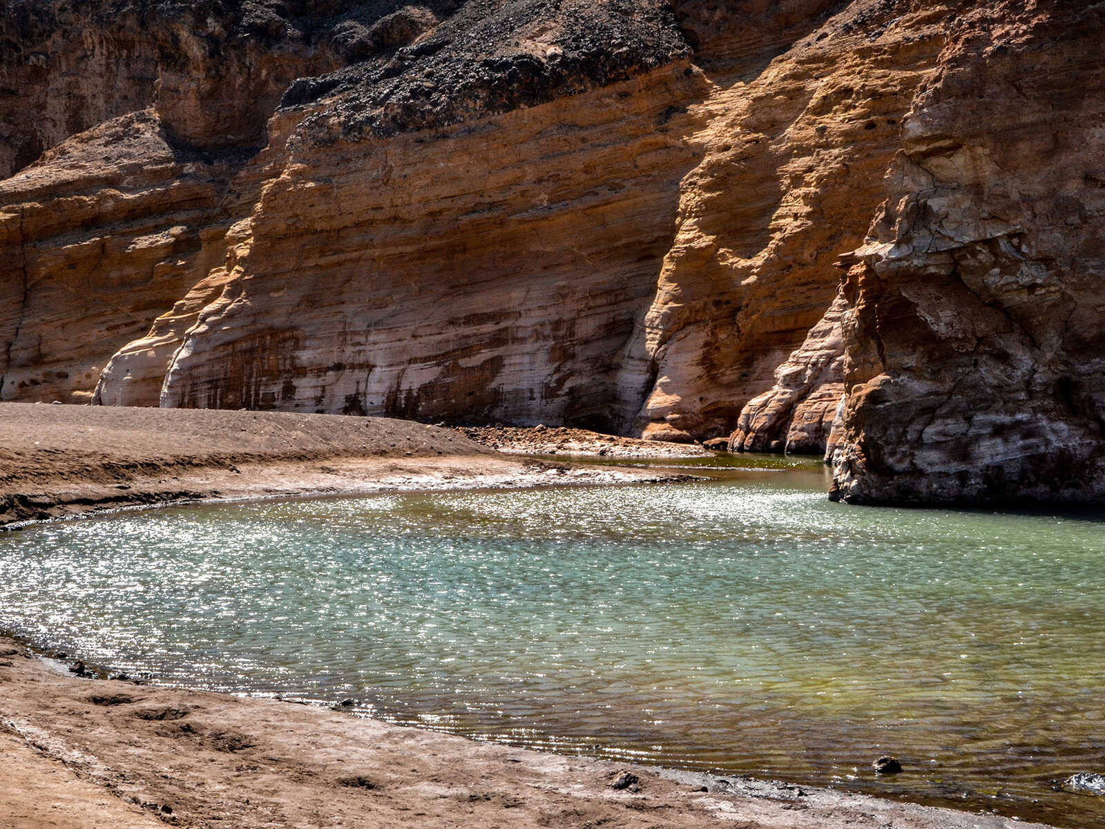 Stunning View Of Lac Assal In Djibouti Background