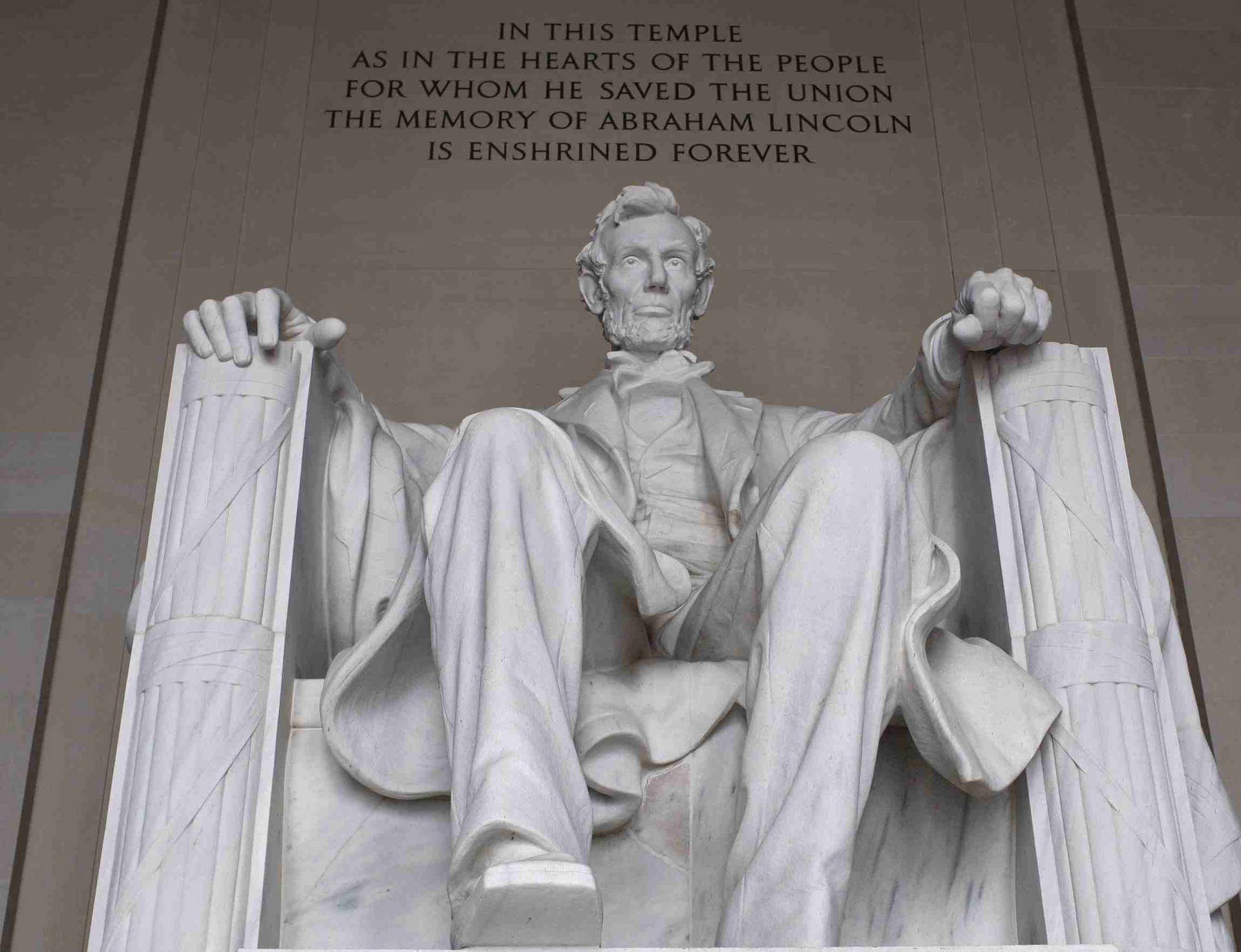 Stunning View Of The Lincoln Monument At Sunset