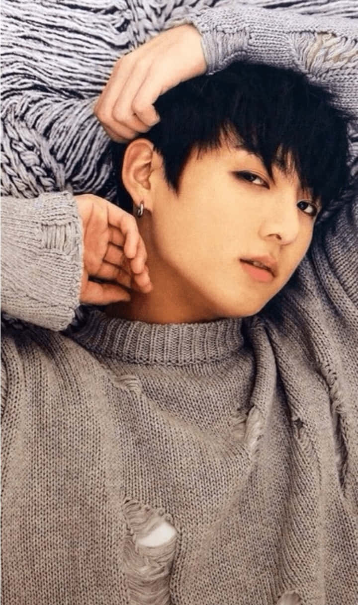 Stylish Manin Grey Sweater Background