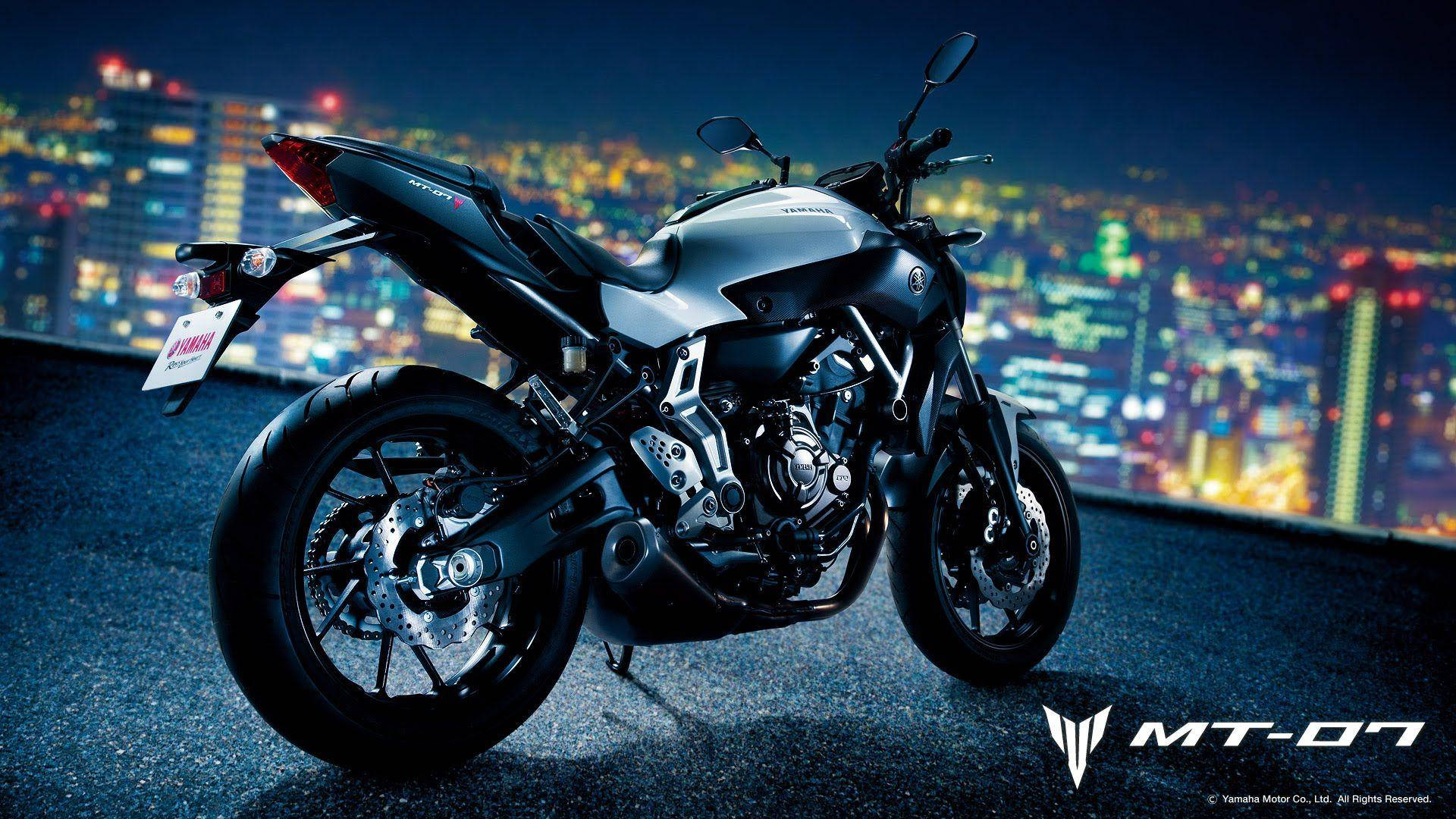 Stylish Yamaha Mt 15 In The Spotlight Background