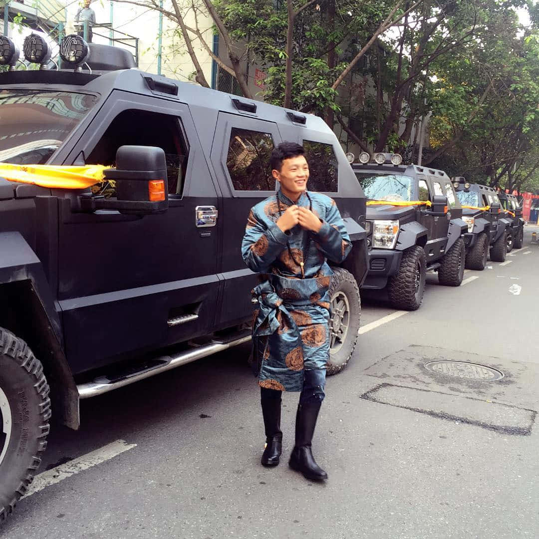 Su Mudaerji In Boots Background