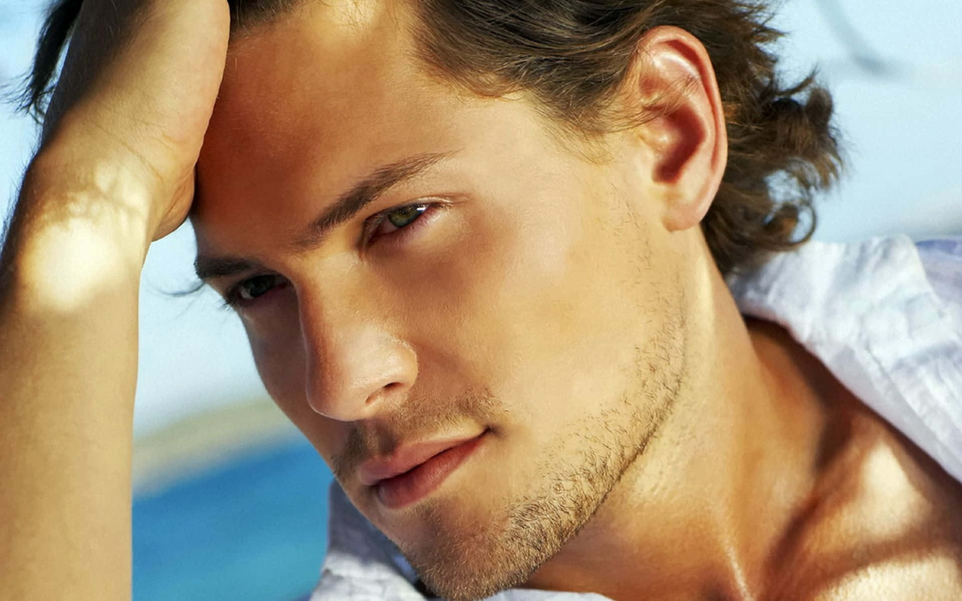 Suave Handsome Model [wallpaper] Background