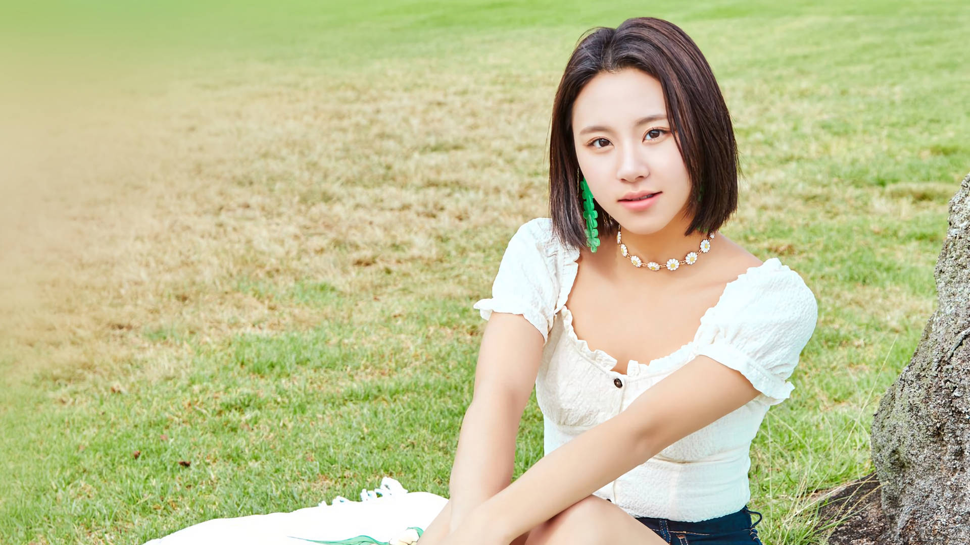 Summer Park Portrait Chaeyoung Background