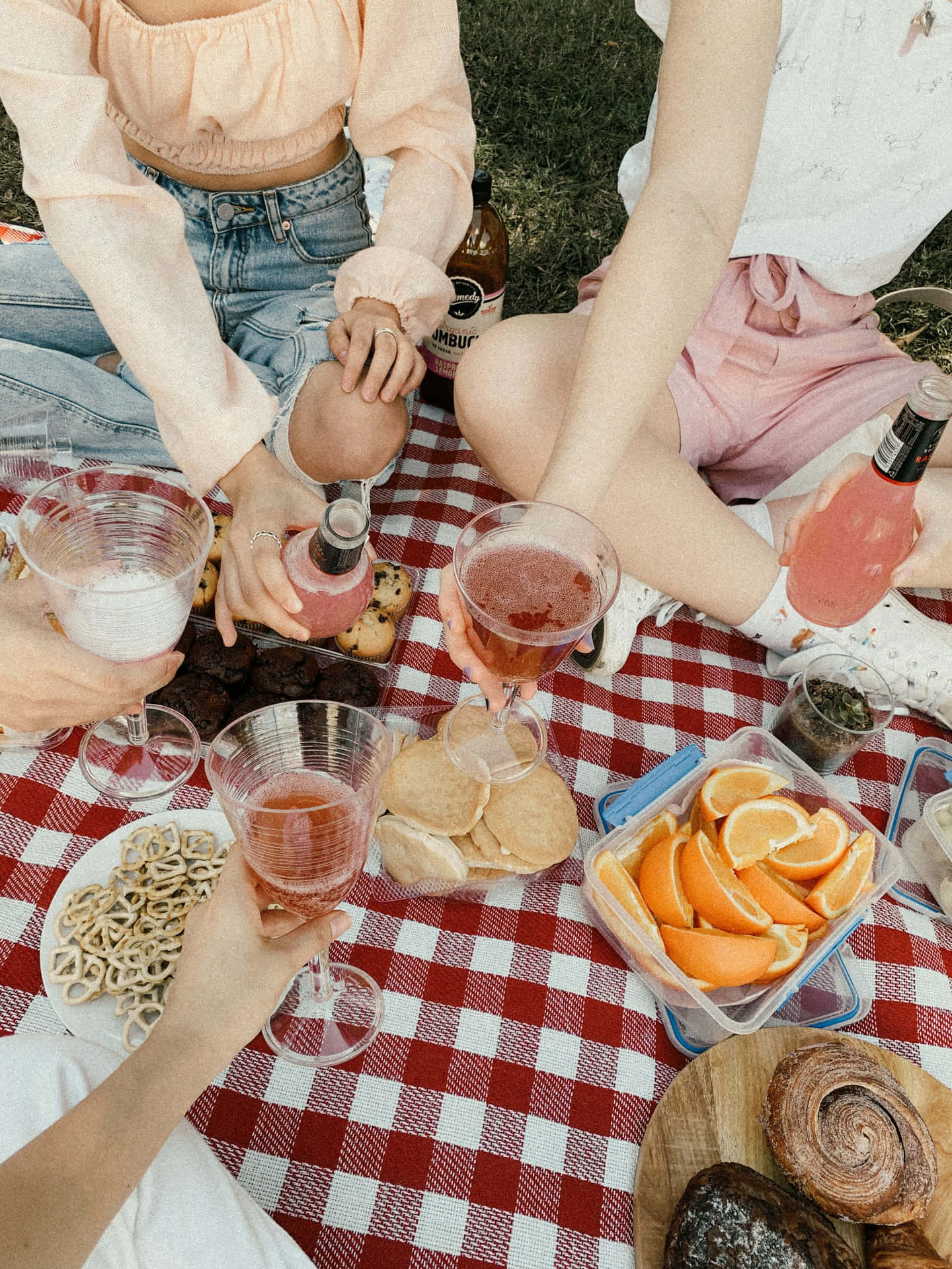 Summer Picnic Vibes.jpg Background