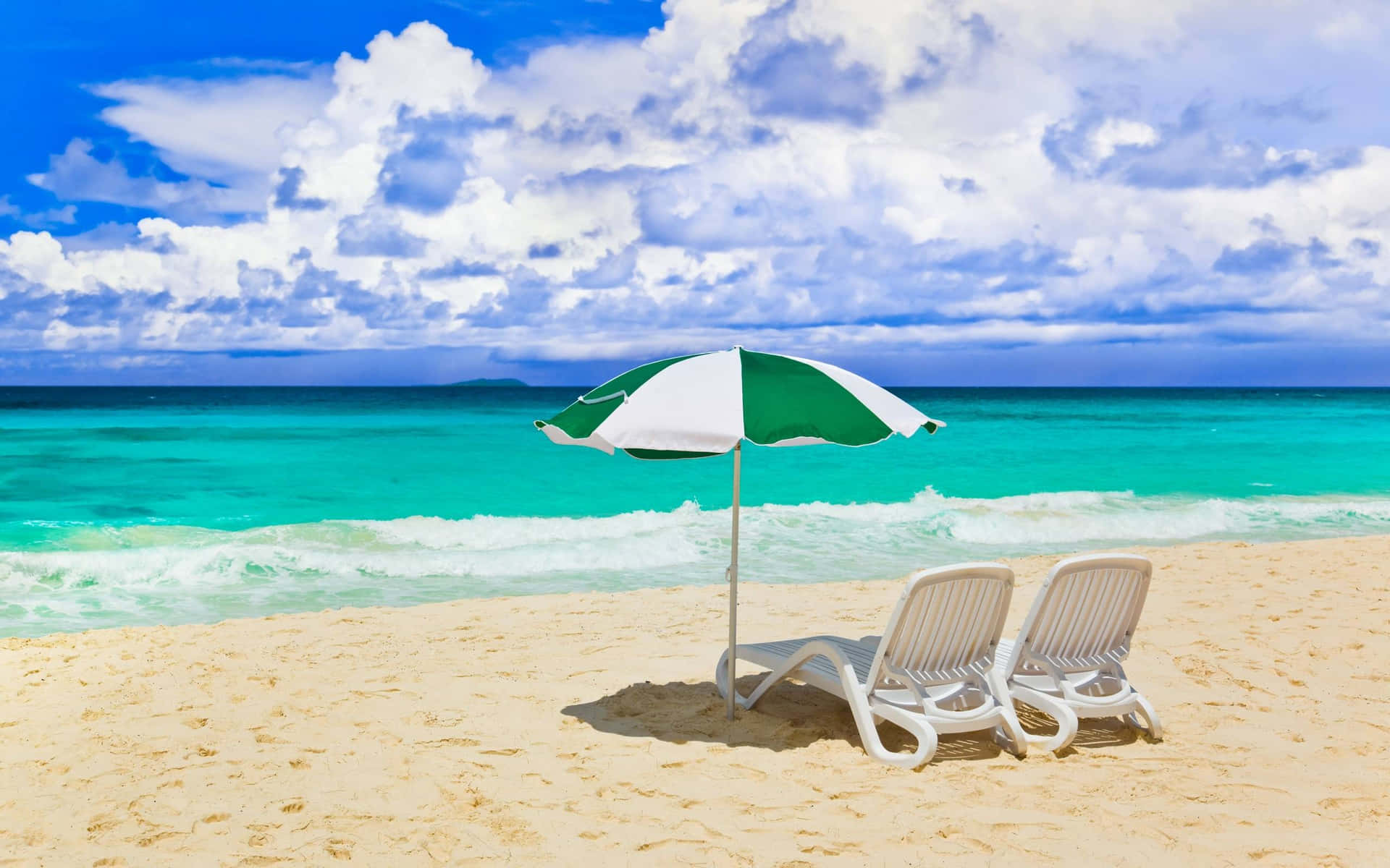 Summertime Beach Seat Background