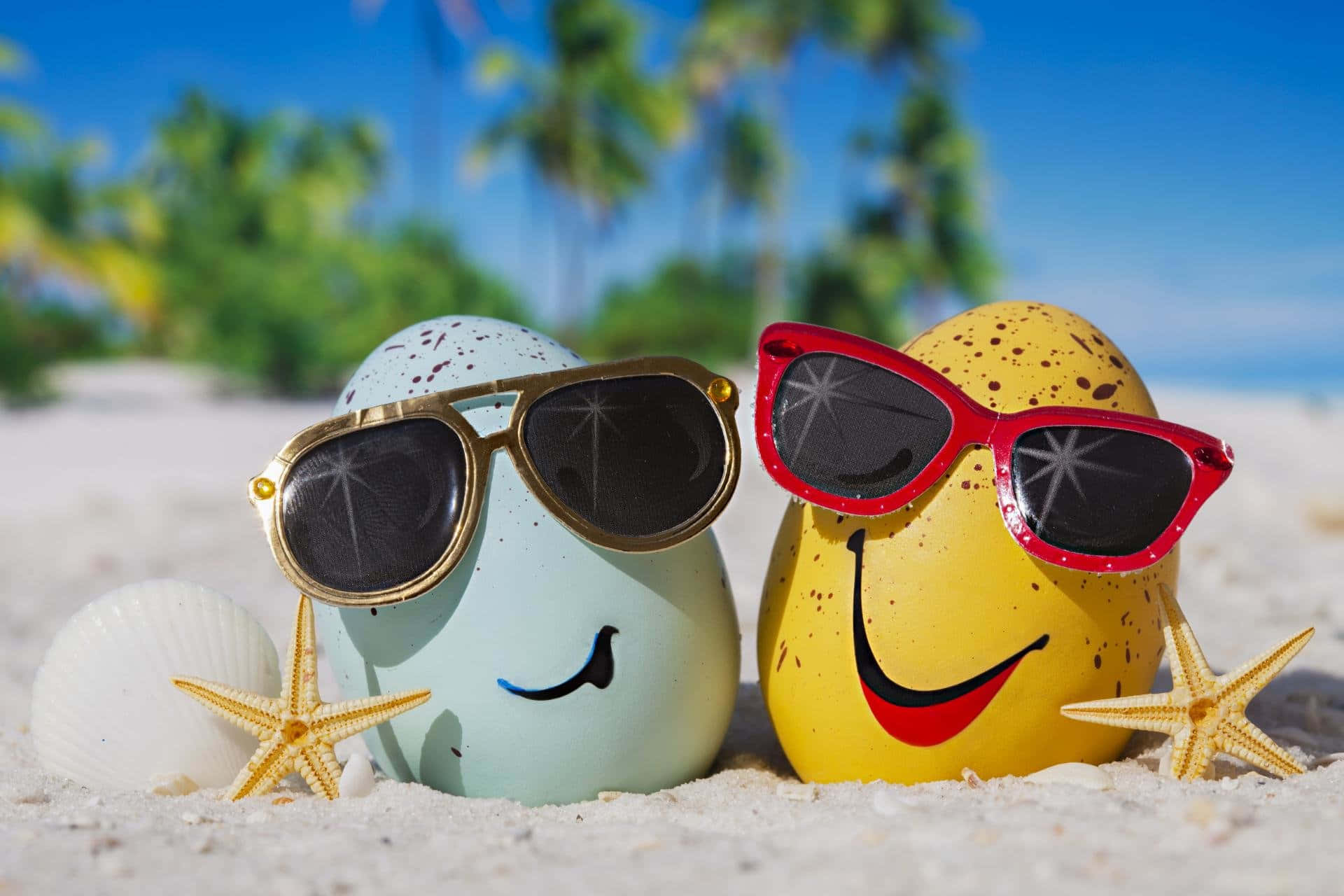 Summertime Cute Eggs Background