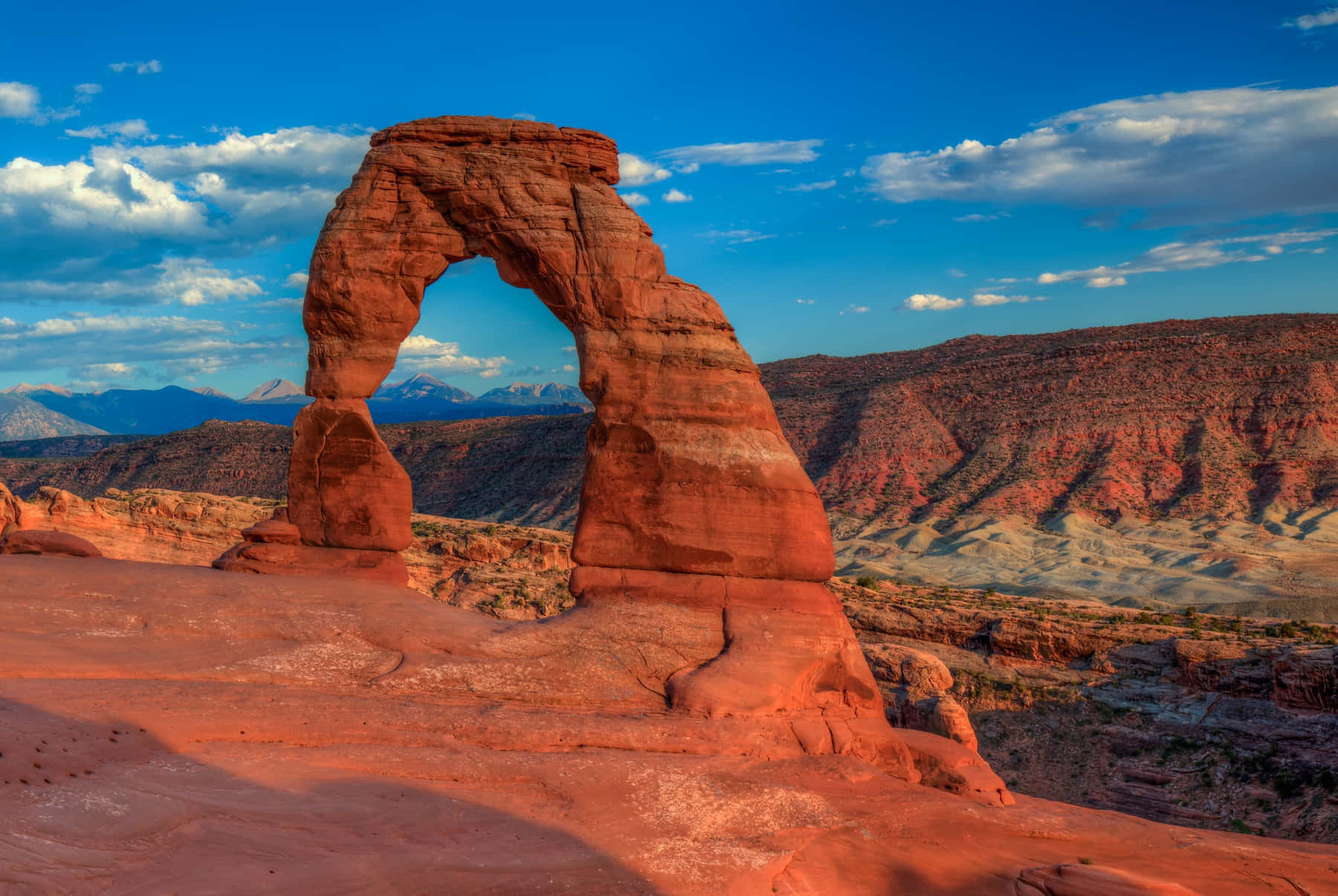 Sunlight On Delicate Arch Background