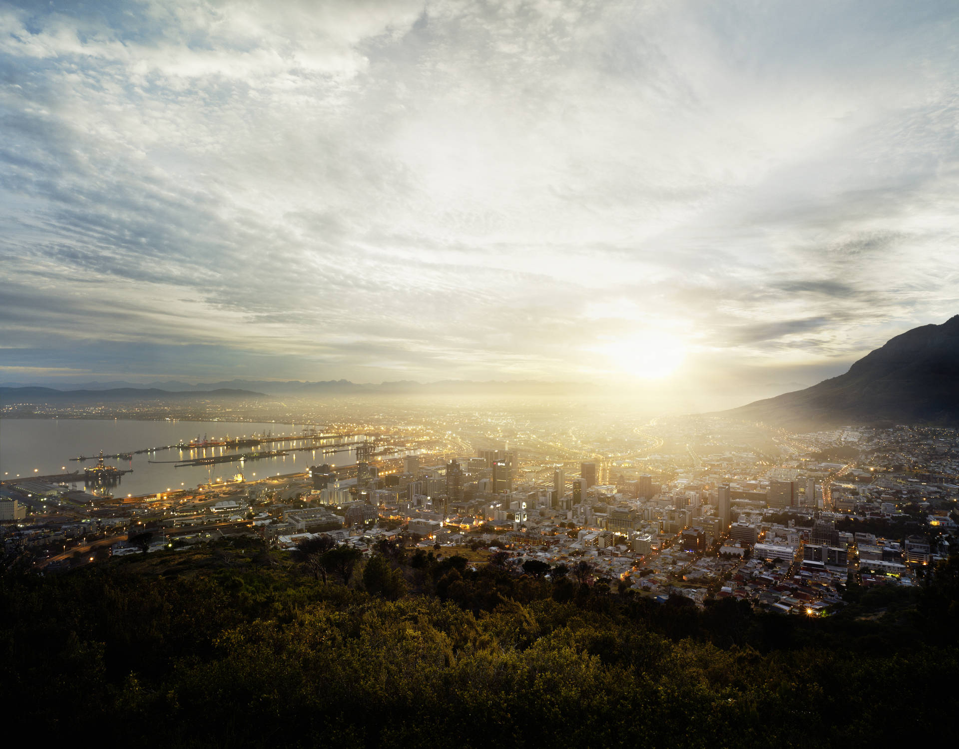 Sunrise At Cape Town Background