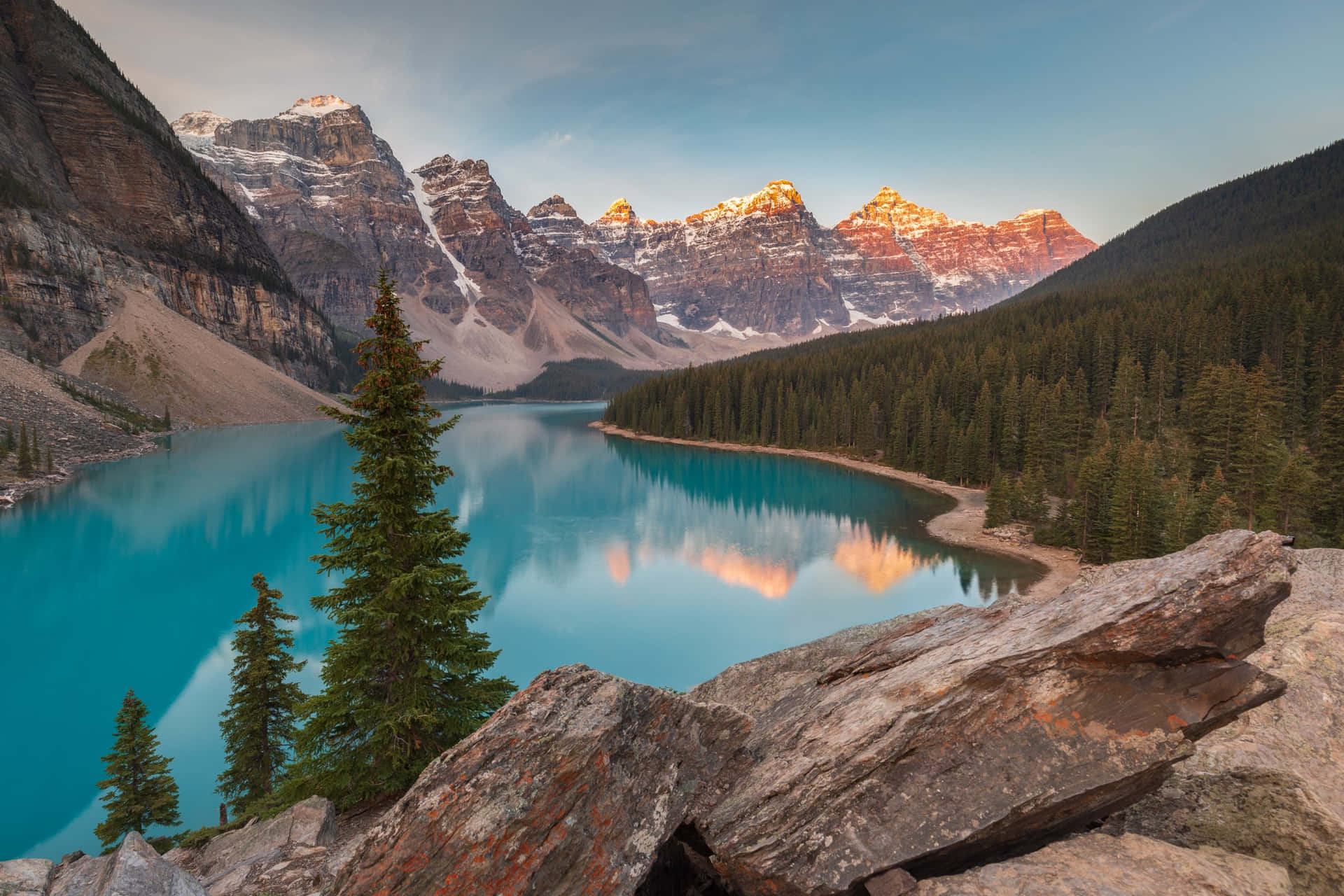 Sunrise At St John's Lake, Banff, Alberta Background