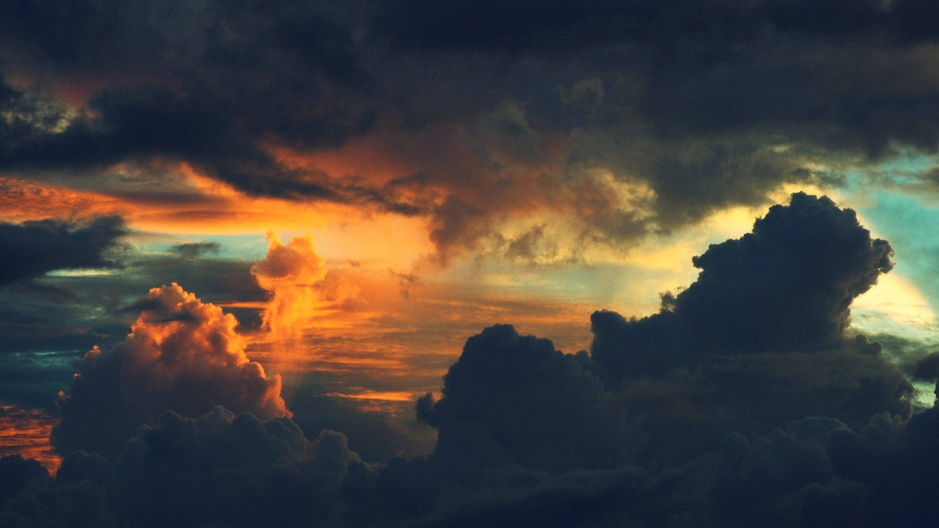 Sunset And Cloud Background