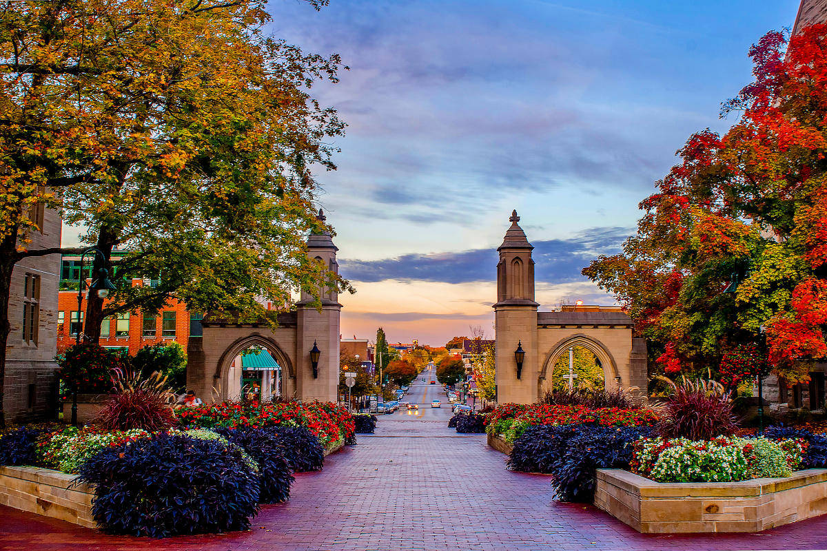 Sunset At The Indiana University Bloomington Gates Background