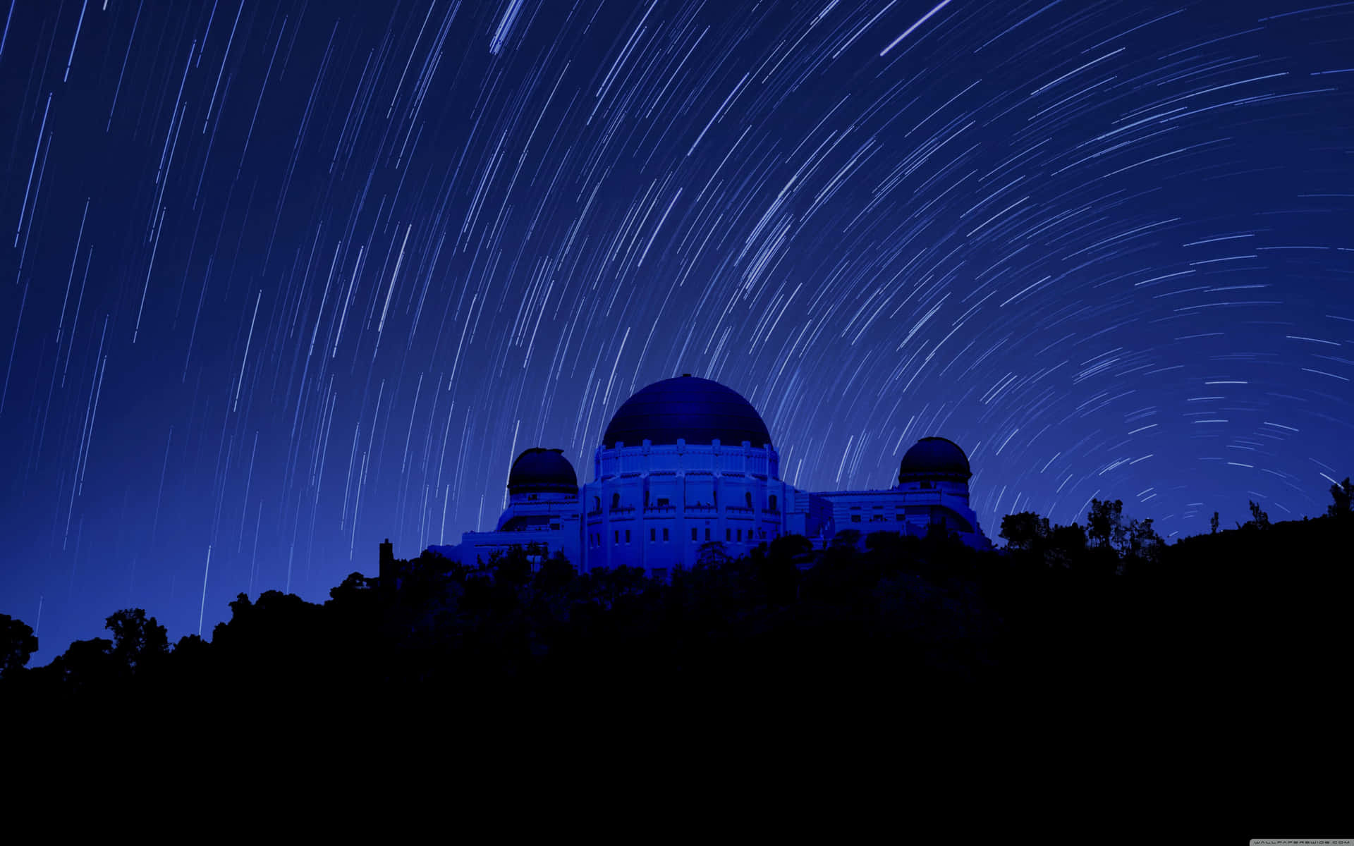 Sunset At The Royal Observatory With City View Background