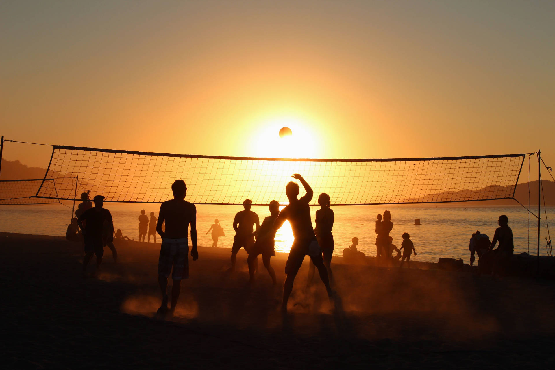 Sunset Game Volleyball 4k