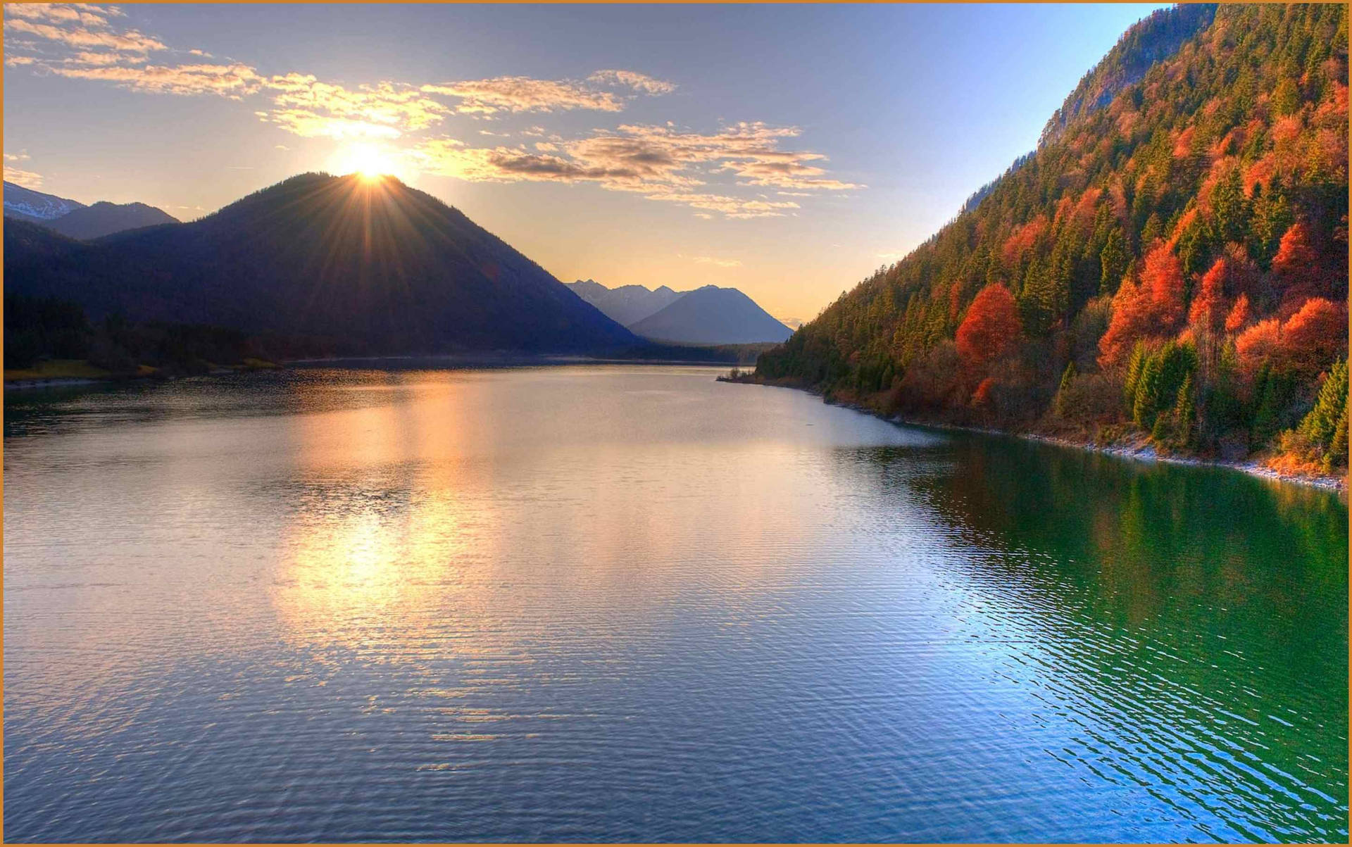 Sunset In Lake Macbook Background