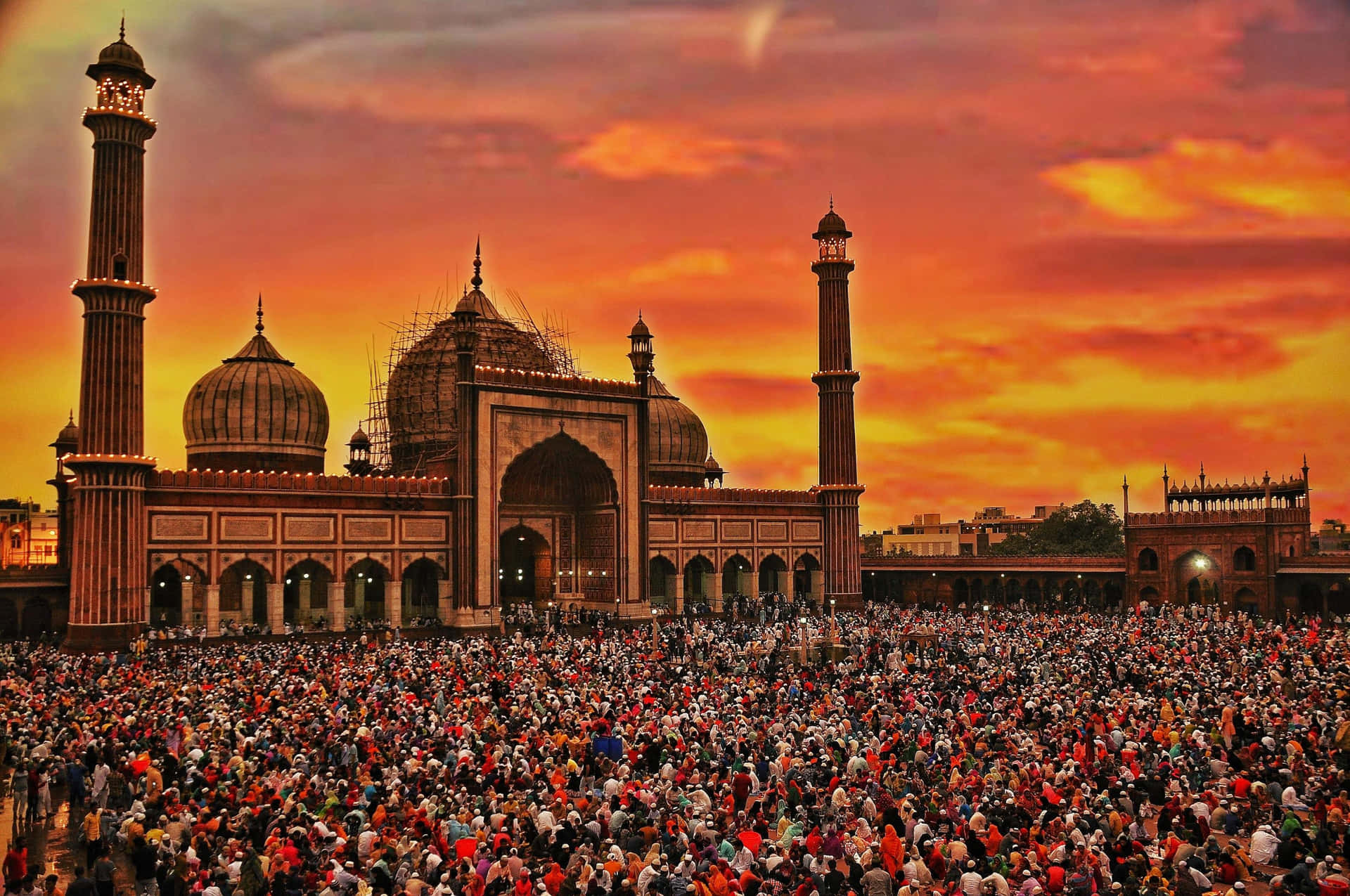 Sunset_ Prayers_at_ Jama_ Masjid Background