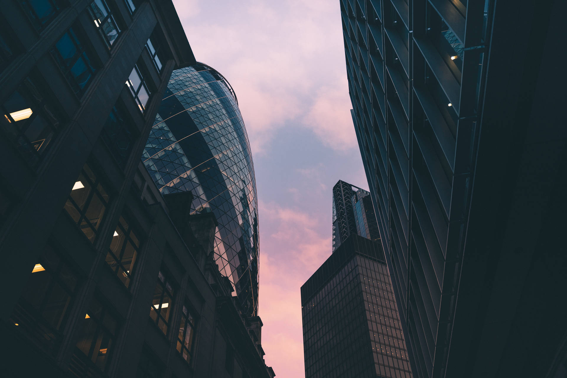 Sunset Skies Over The Gherkin Background