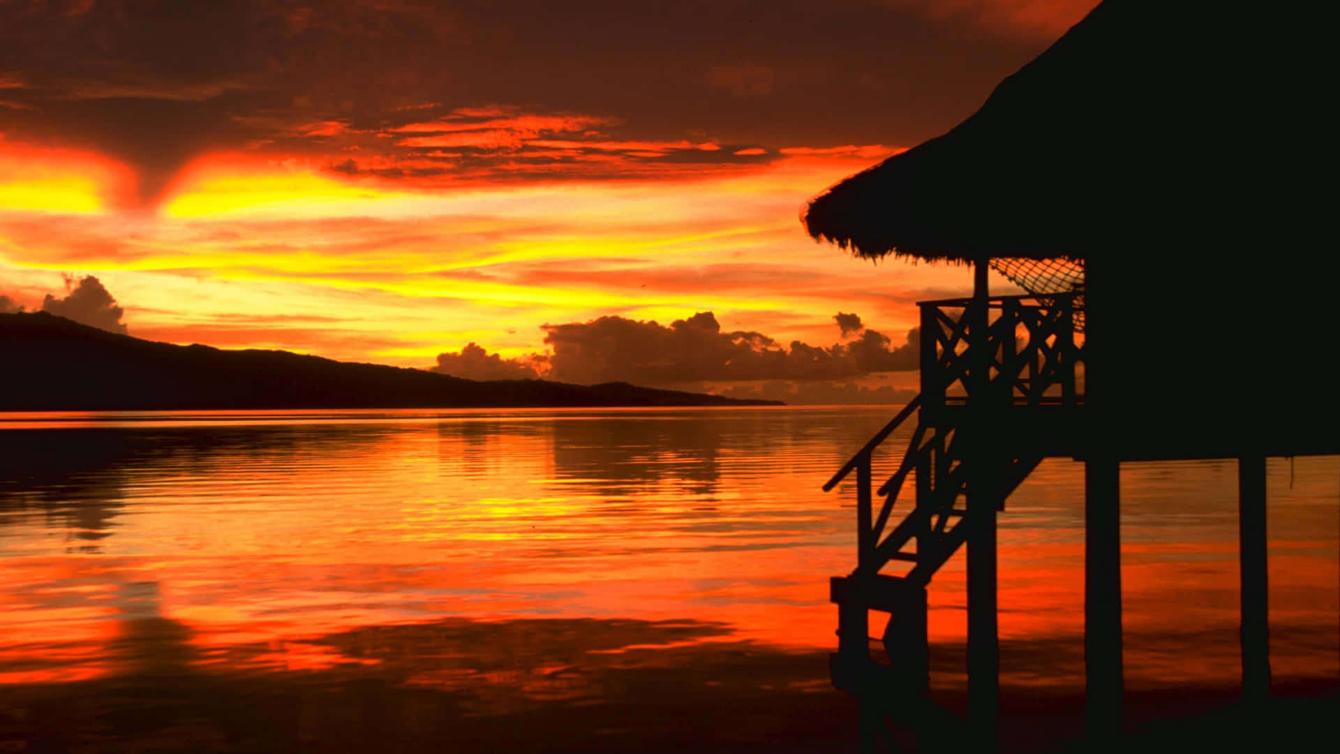 Sunset Sky In Sulawesi Background