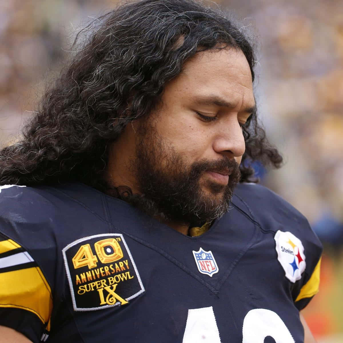 Super Bowl Champion Troy Polamalu Of The Pittsburgh Steelers Background