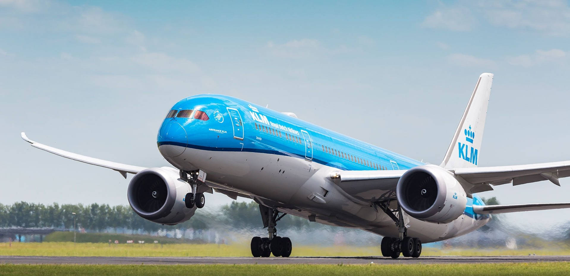 Superb Action Shot Klm Passenger Airplane Background