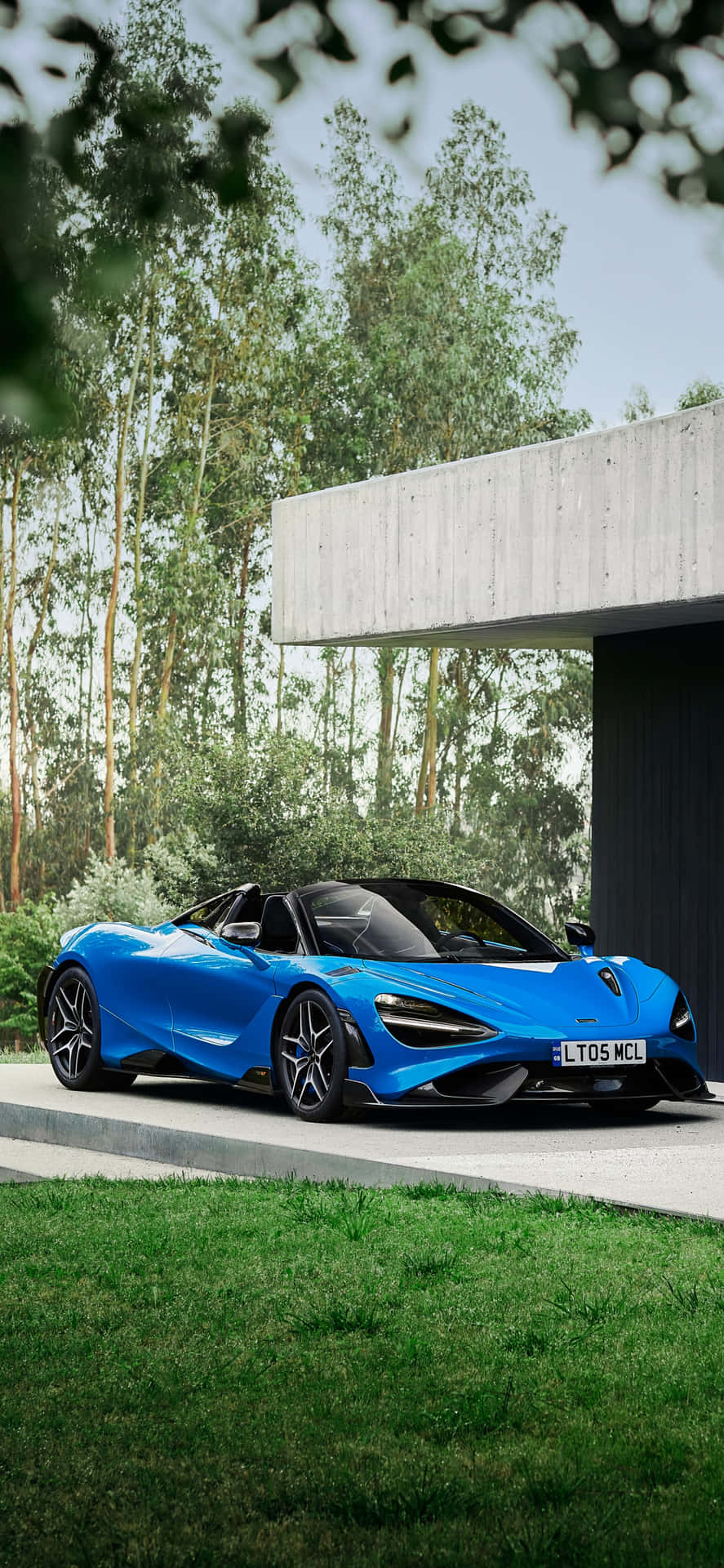 Supercar Blue Mclaren 765