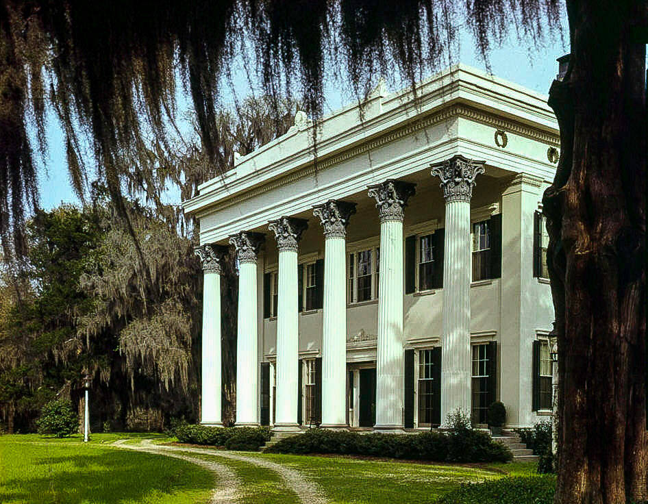 Surreal Dusk At Millford Plantation, South Carolina Background