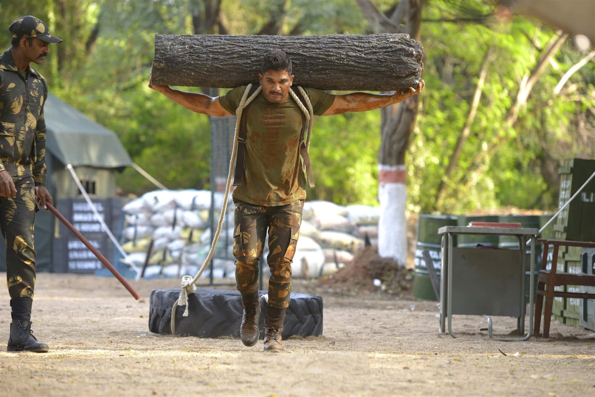 Surya, The Determined Soldier - A Still From The Movie 'surya The Soldier' Featuring Allu Arjun Background