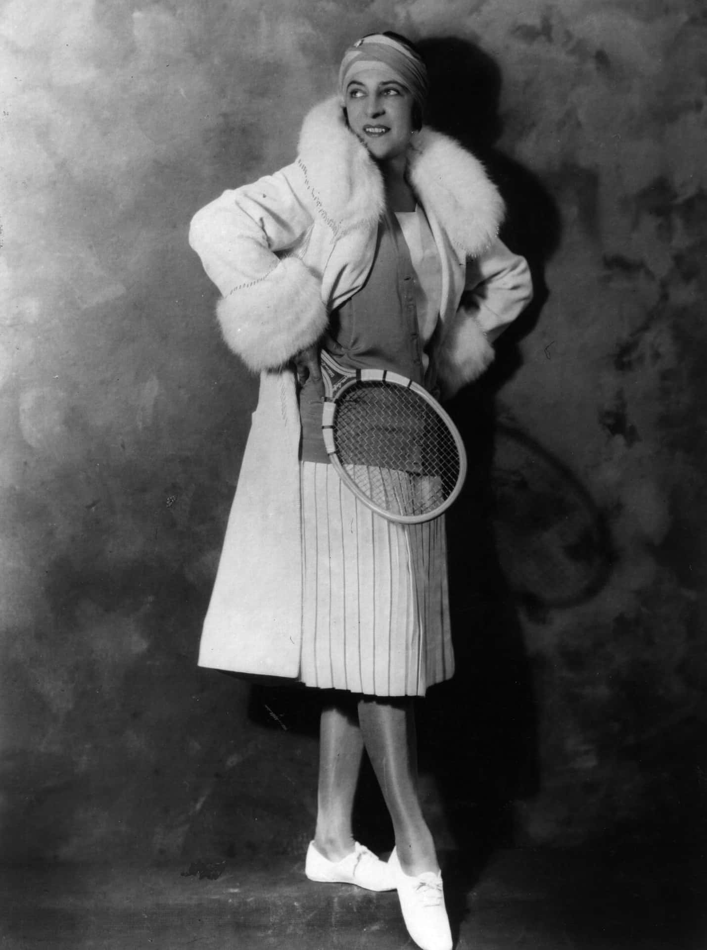 Suzanne Lenglen - A Grand Slam Winner Of The Past Background