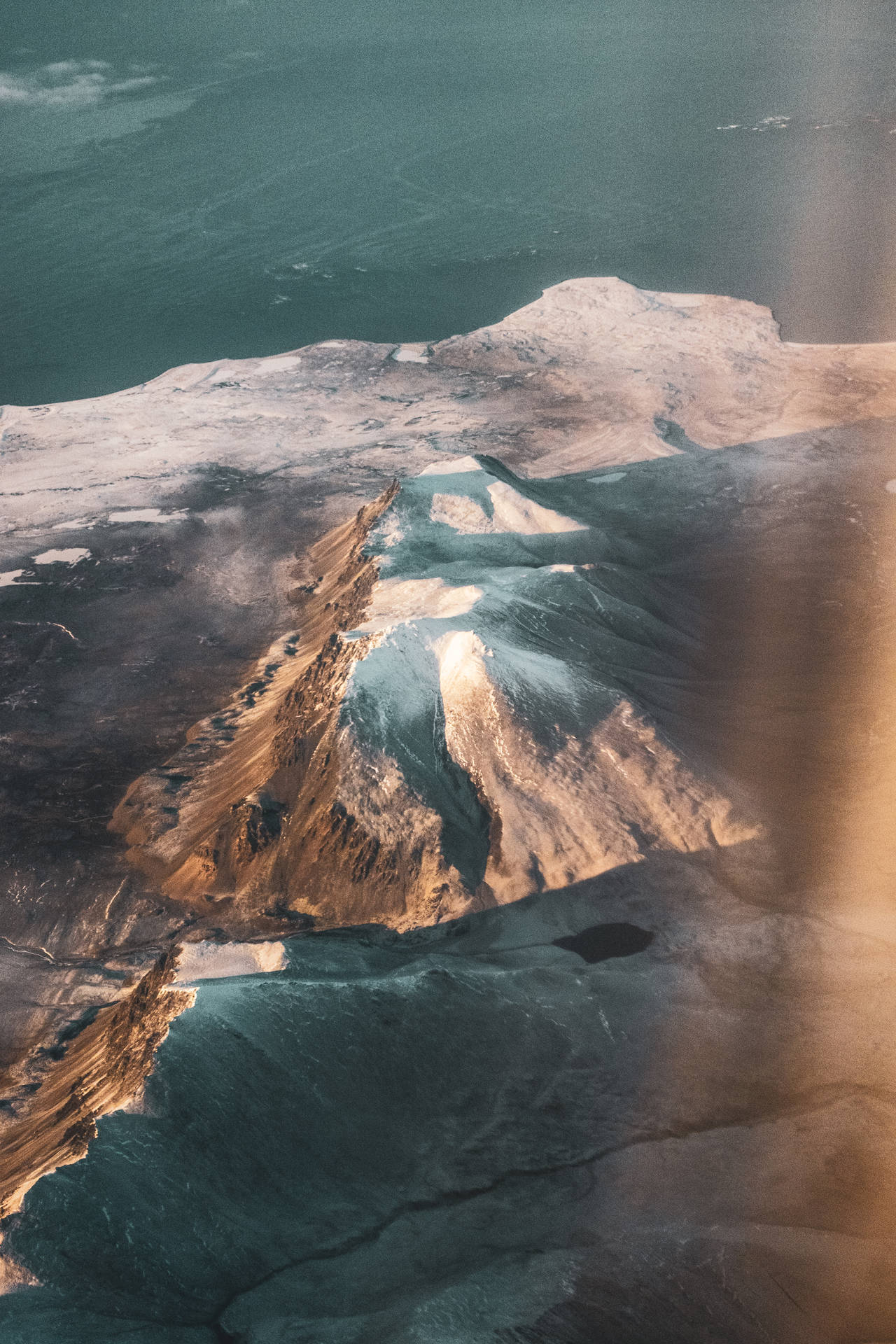 Svalbard North Pole Mountains Background