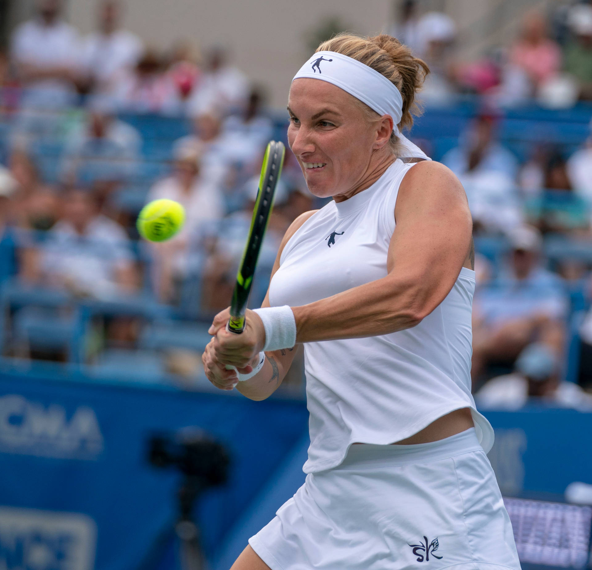 Svetlana Kuznetsova Determined Face Background