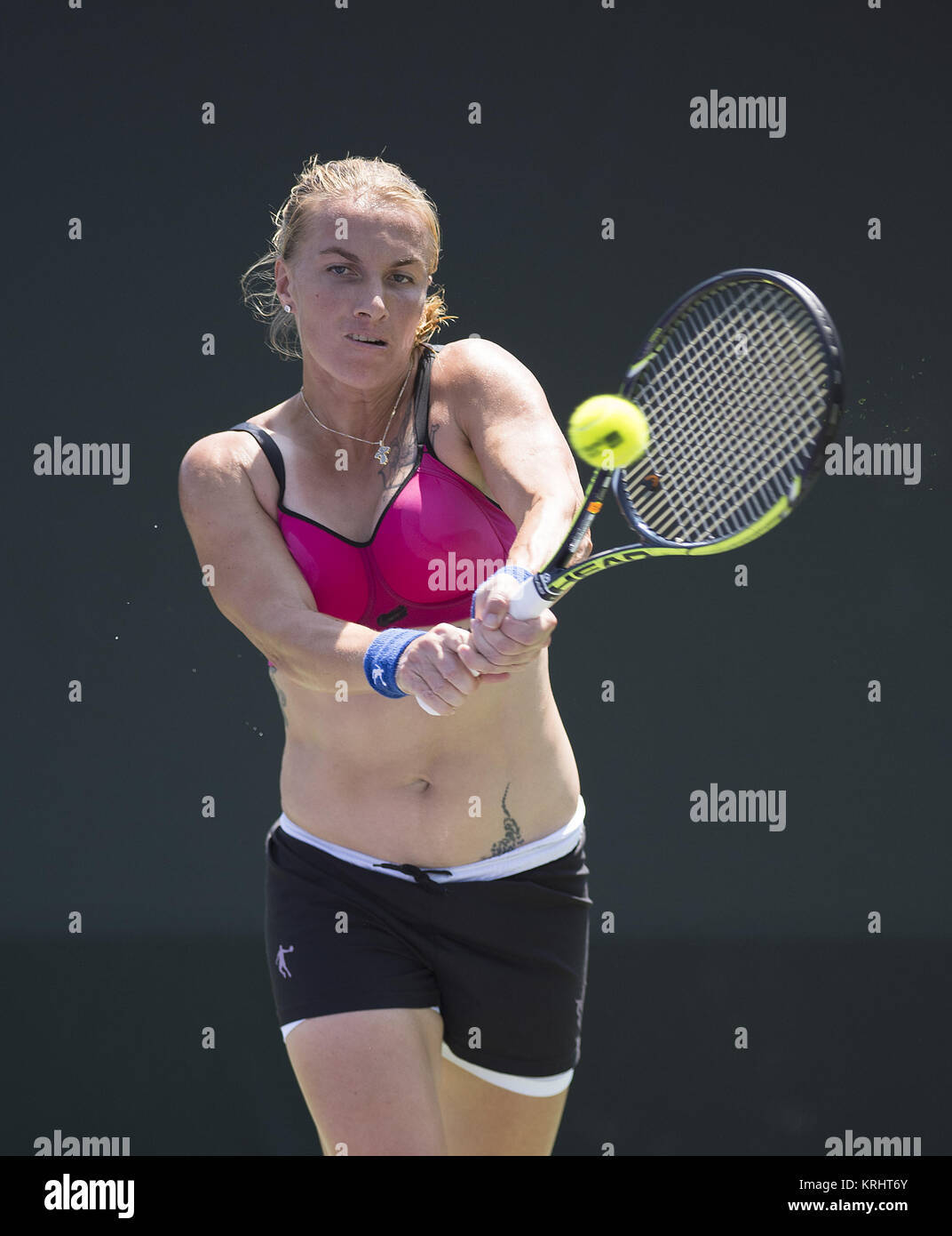 Svetlana Kuznetsova Double-handed Stroke Background