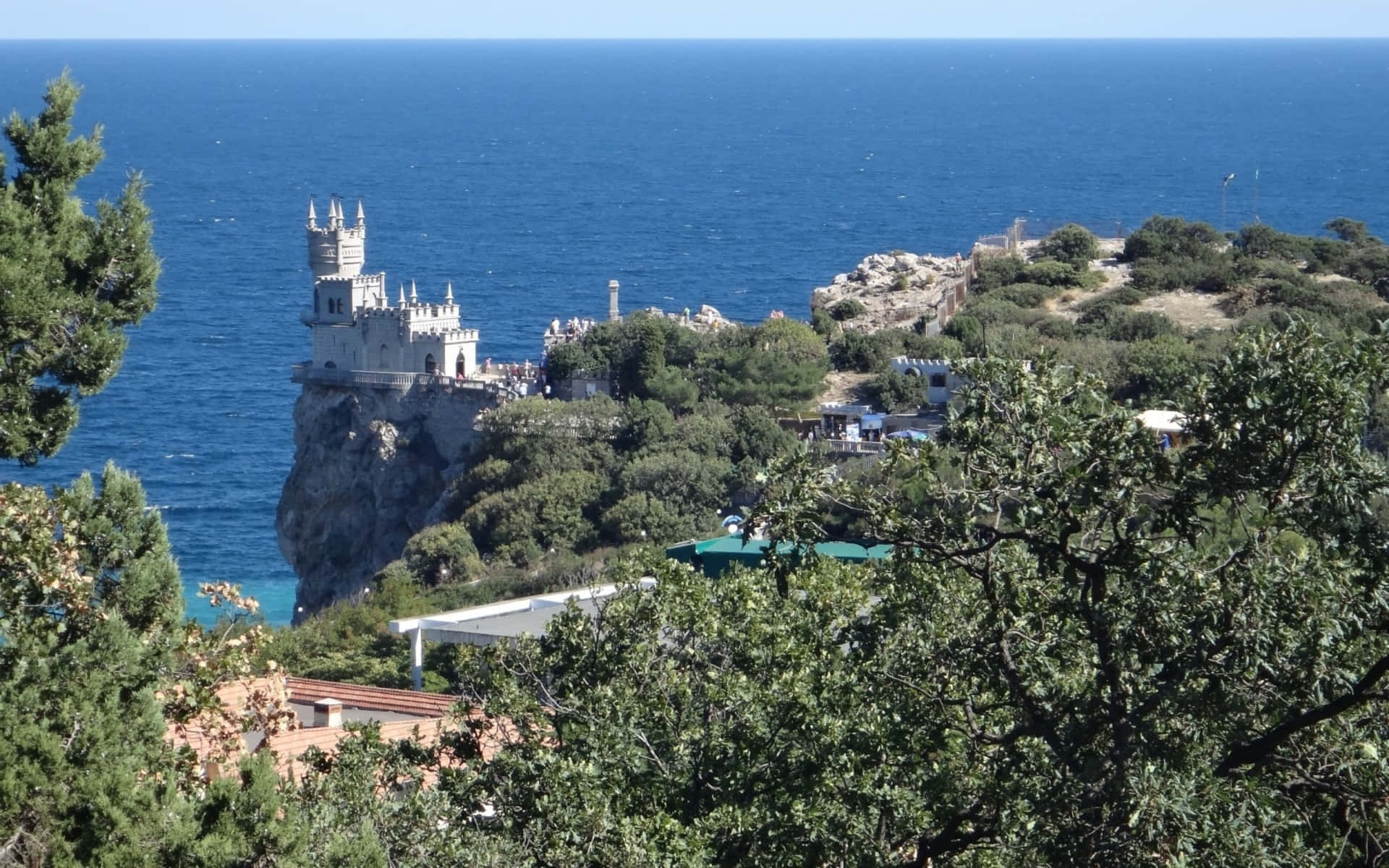 Swallows Castle Yalta Side View Background
