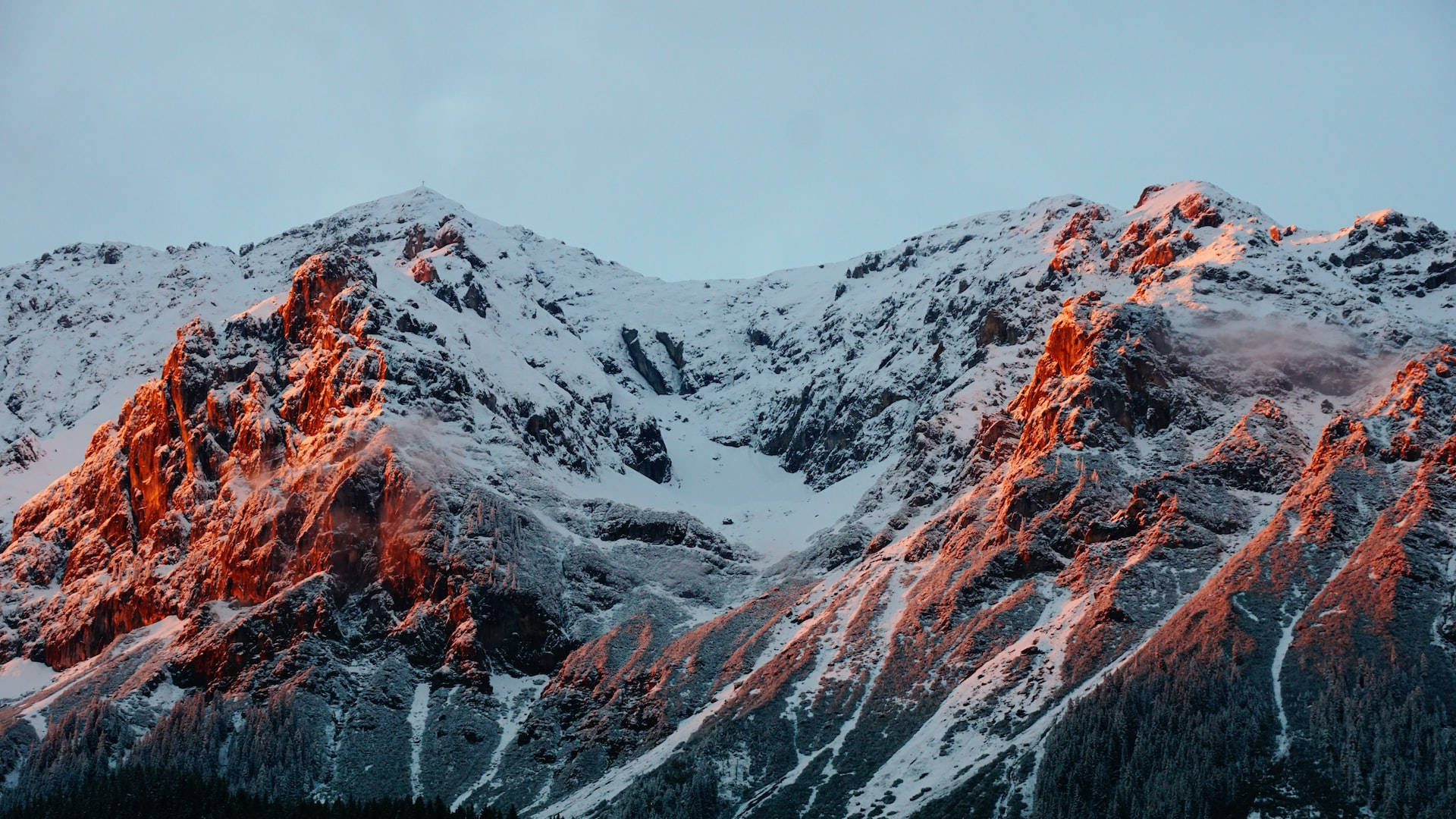 Swargarohini Mountain Macbook