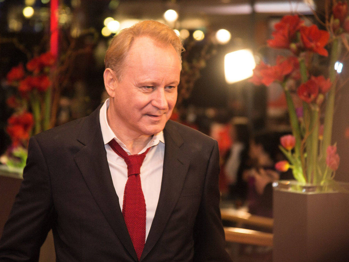 Swedish Actor Stellan Skarsgård At Cinderella Movie Premiere Background