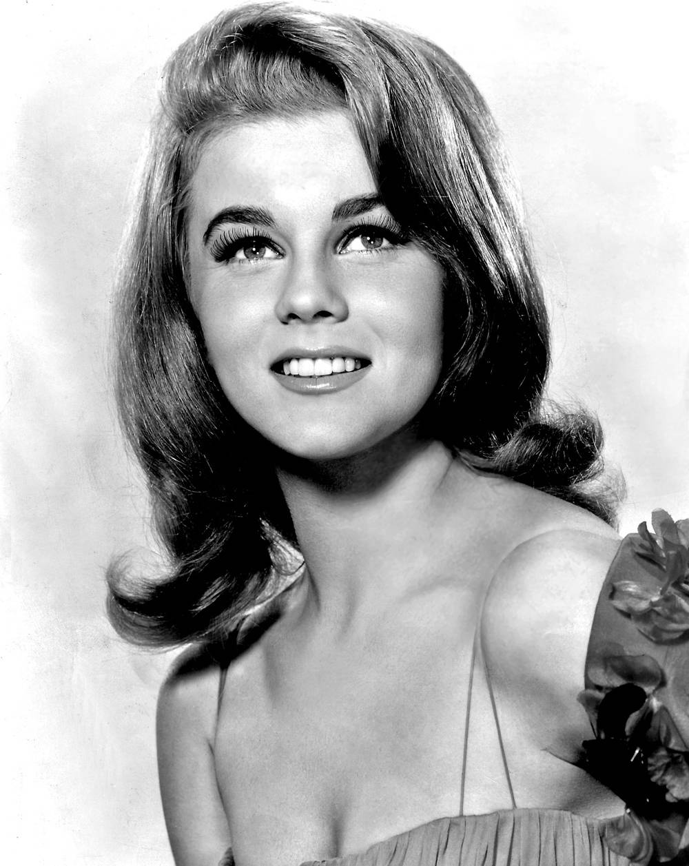 Swedish American Actress Ann Margret 1968 Portrait Background