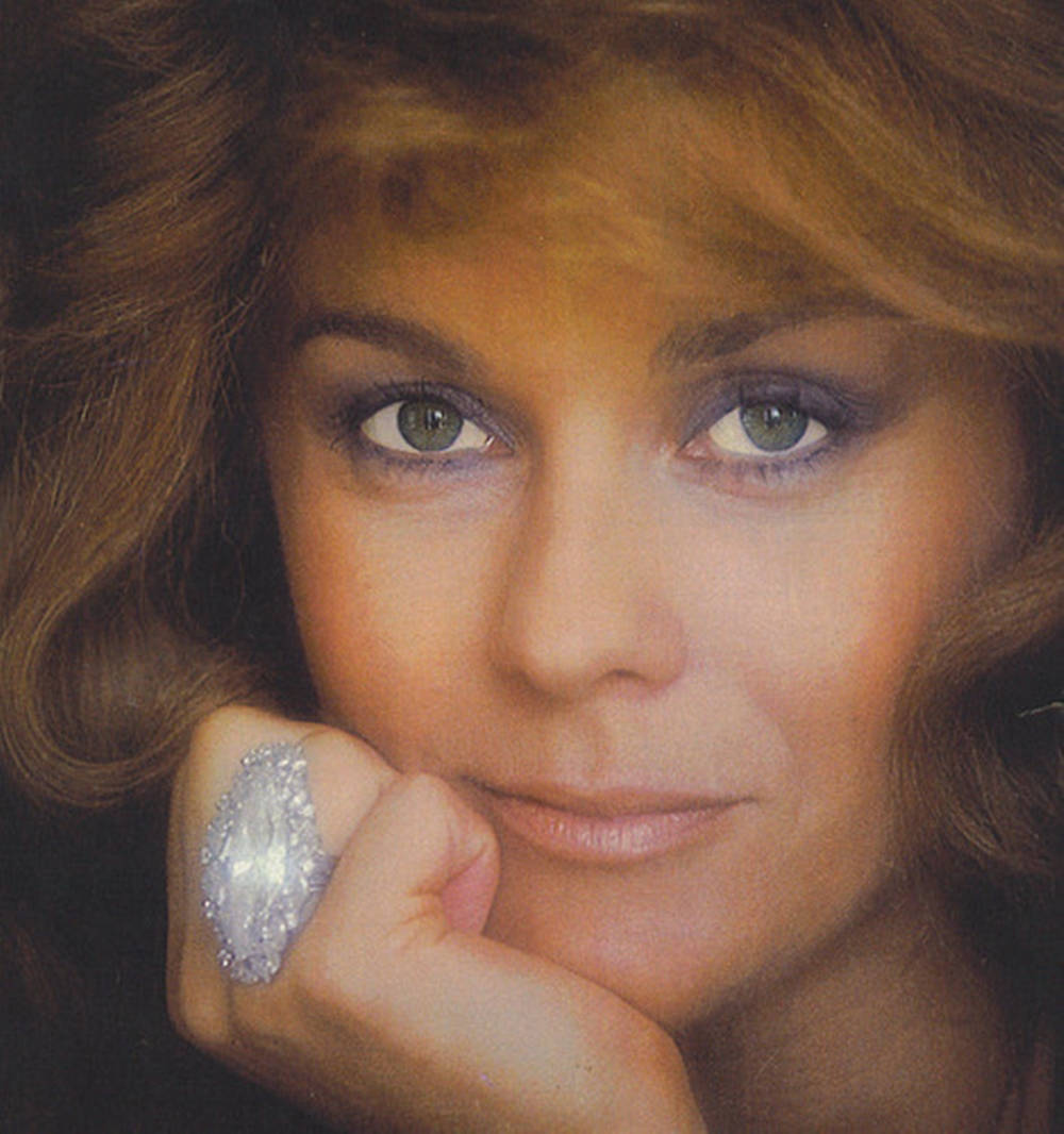 Swedish American Actress Ann Margret 1980 Portrait Background