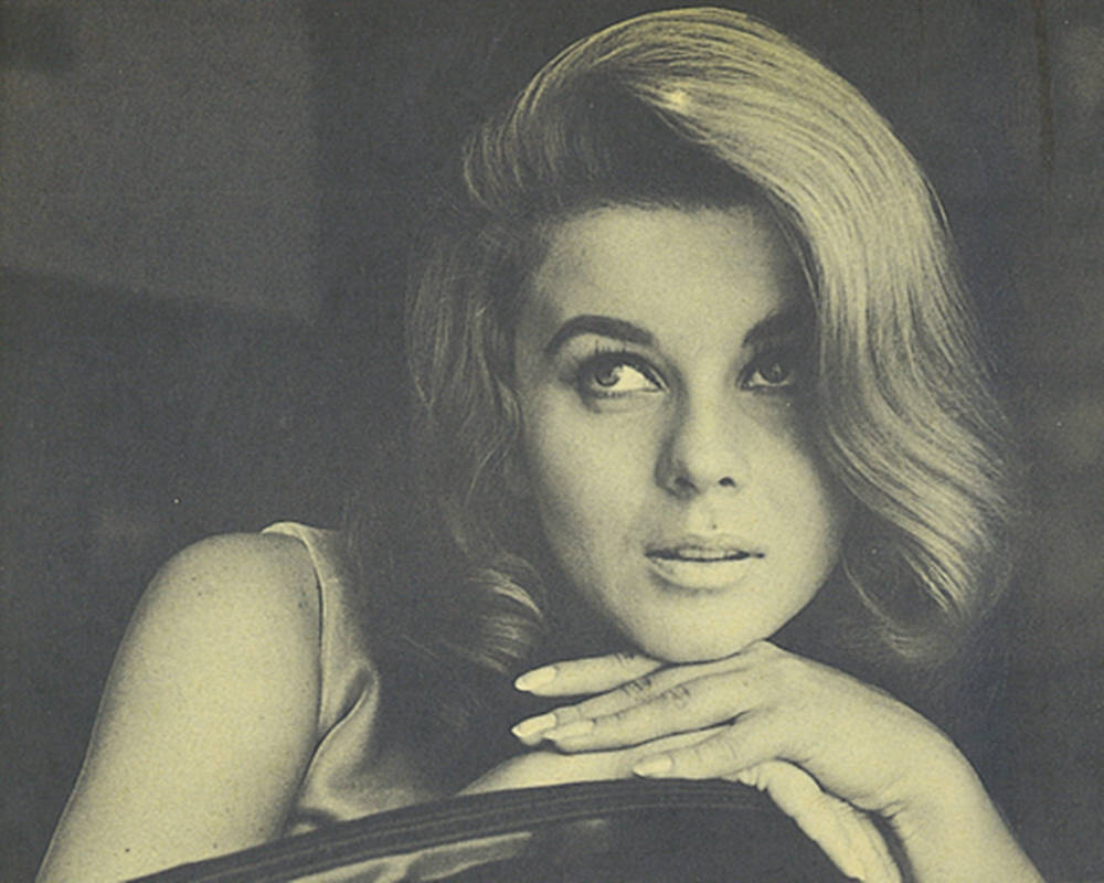 Swedish American Celebrity Ann Margret Closeup Shot Background