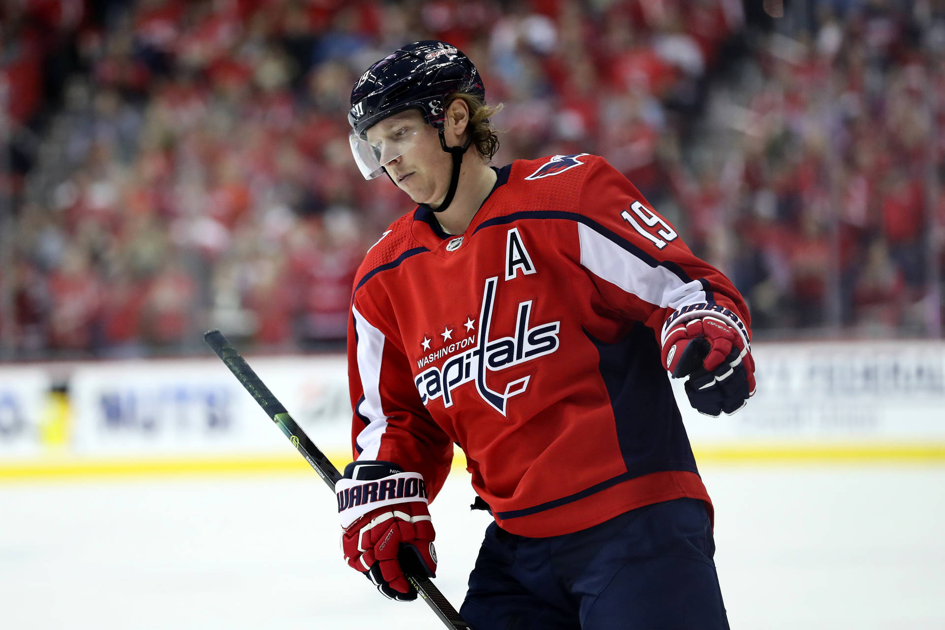 Swedish Athlete Nicklas Backstrom Game Against Carolina Hurricanes Background