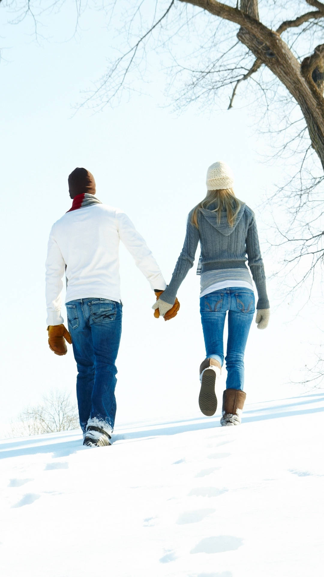 Sweet I Love My Girlfriend Walking In Snow Background